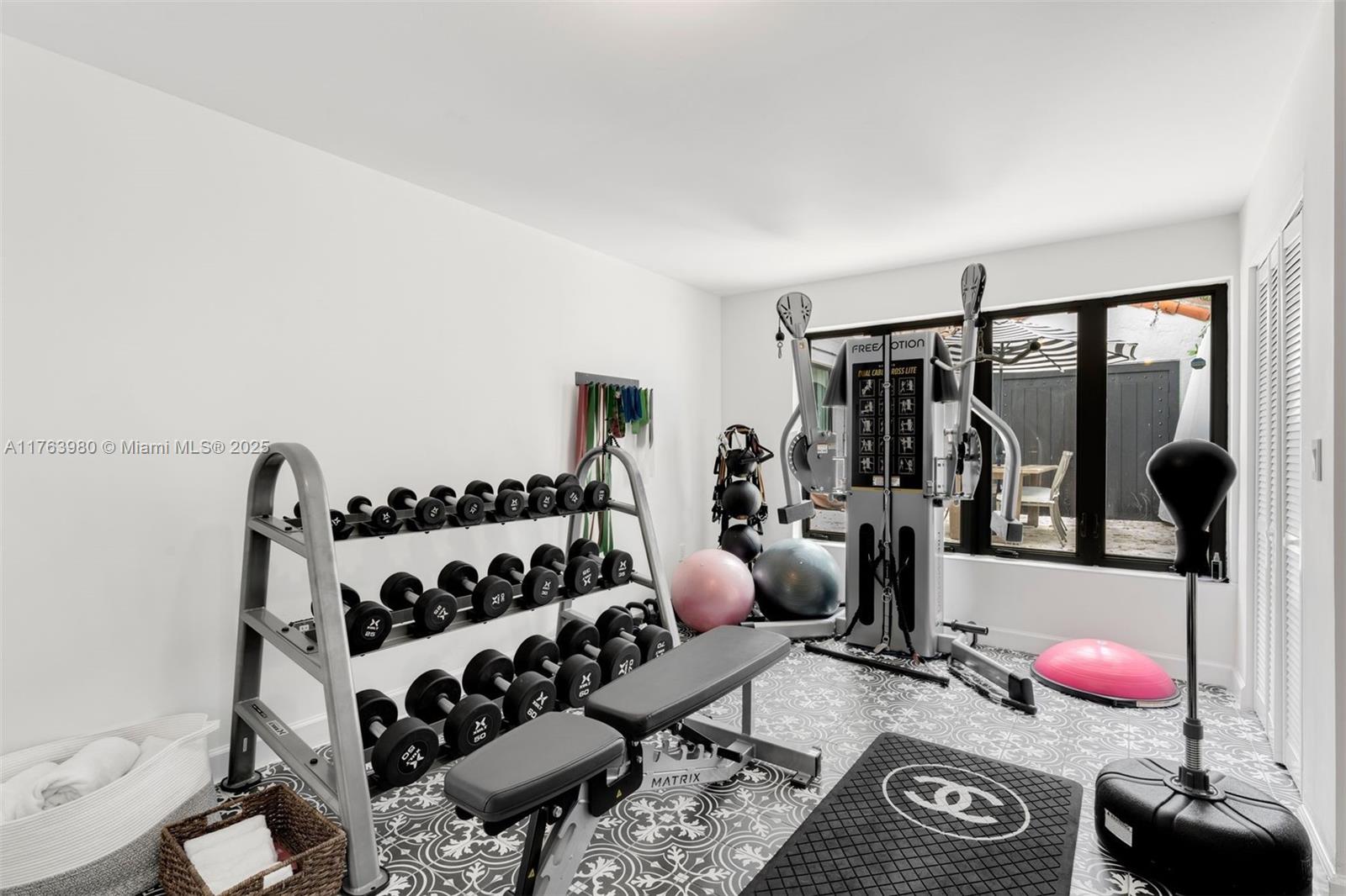 NAUTILUS SUB - Residential Lease