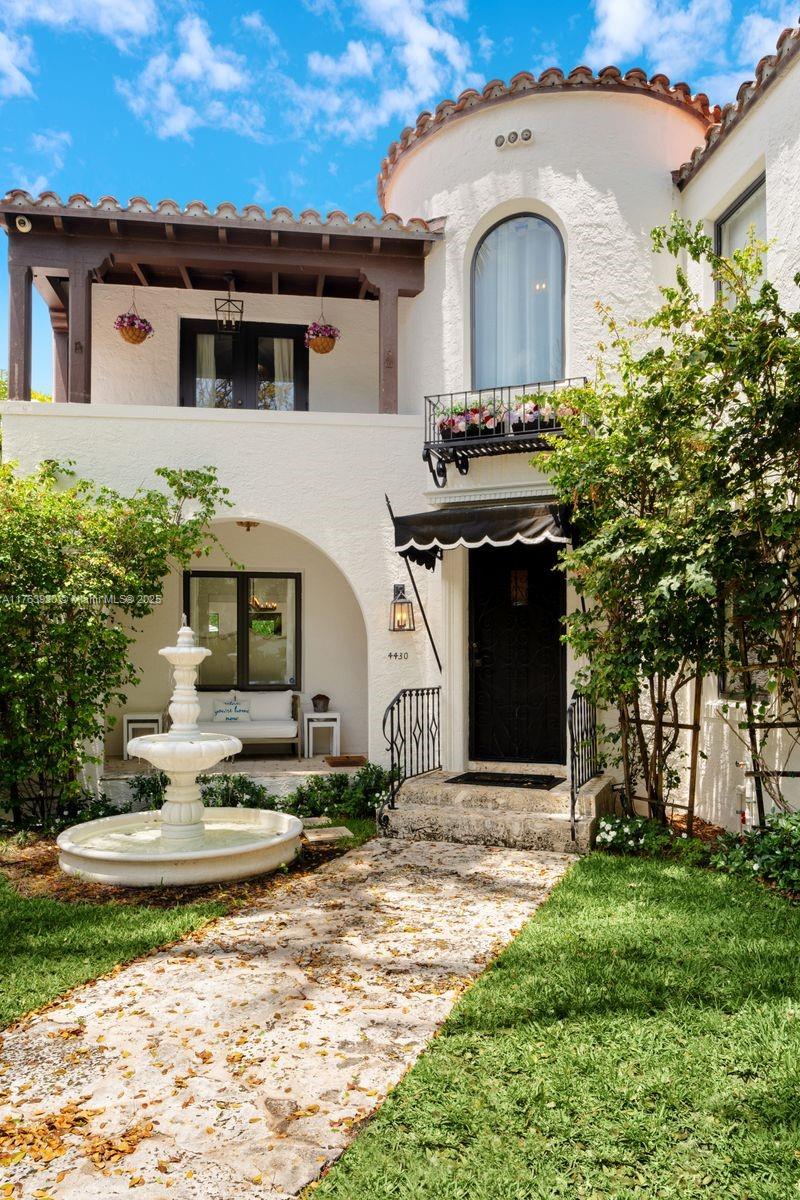 NAUTILUS SUB - Residential Lease