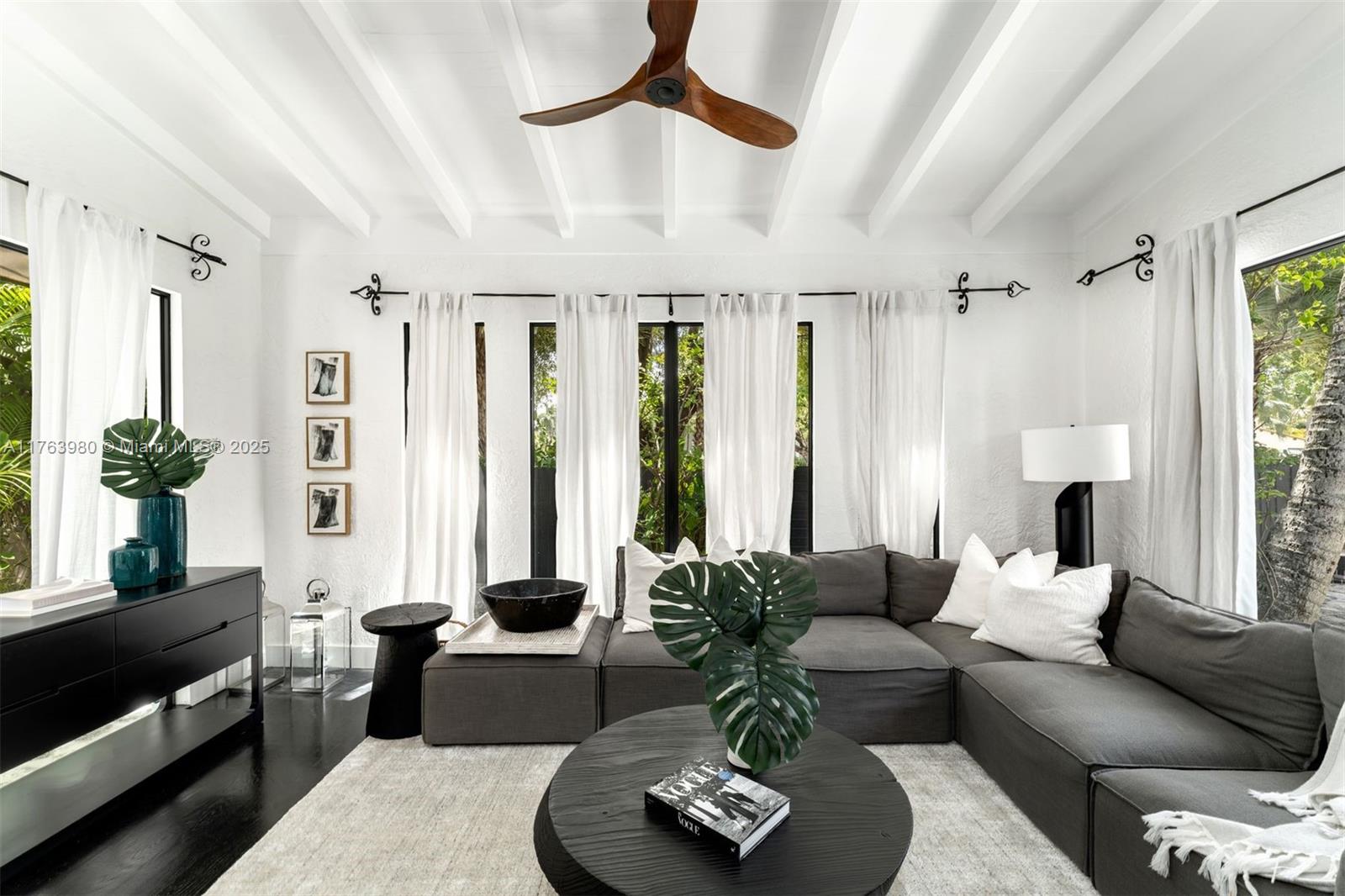 NAUTILUS SUB - Residential Lease