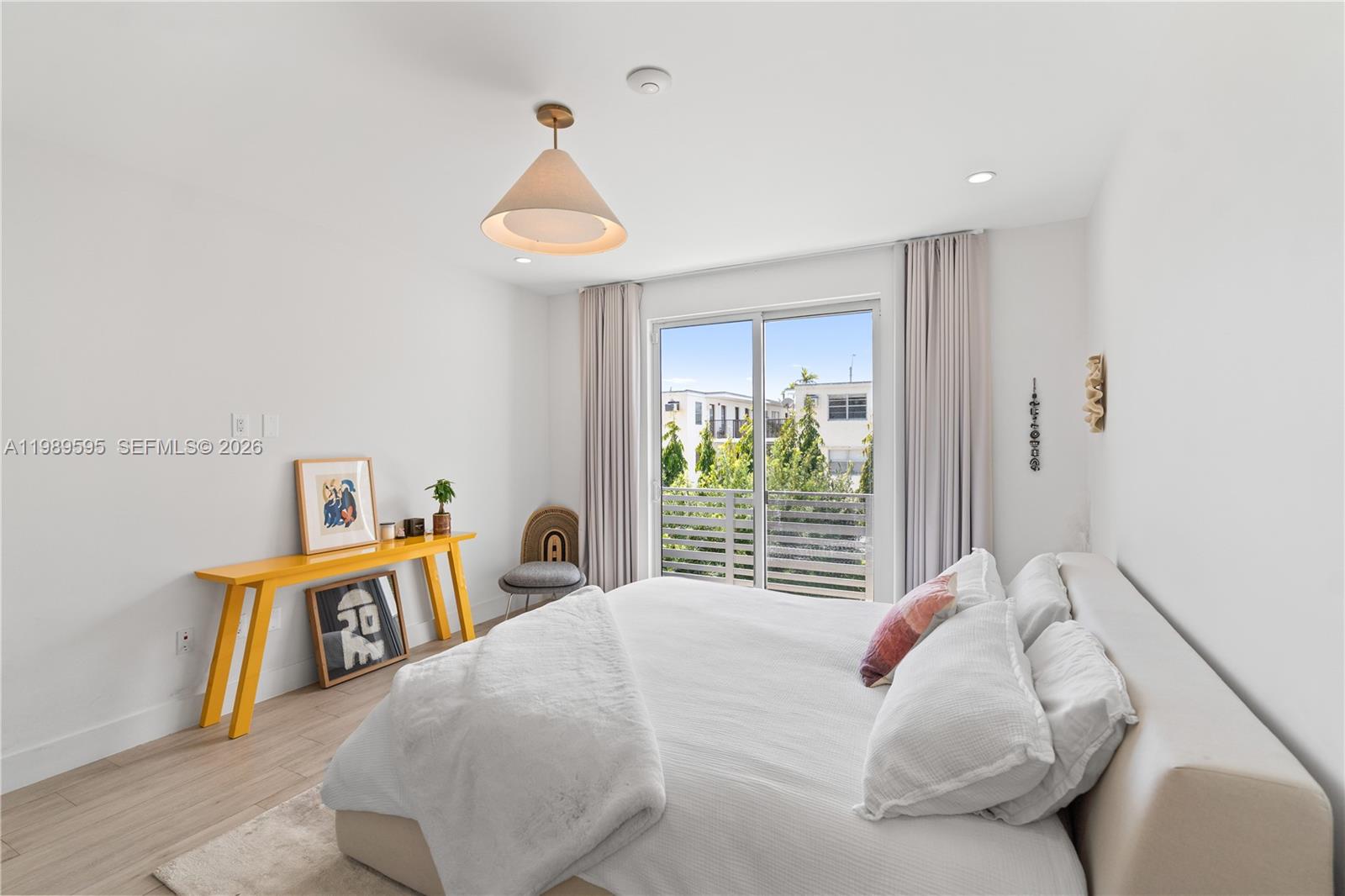 WEST ROADS TOWNHOMES COND - Residential