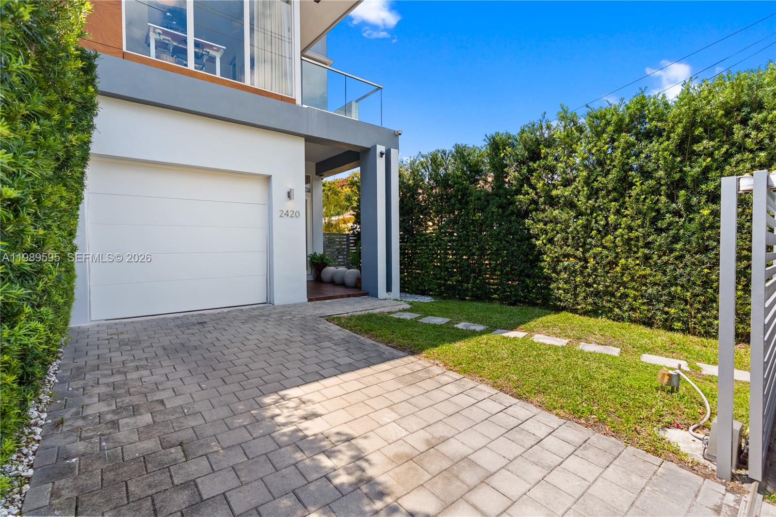 WEST ROADS TOWNHOMES COND - Residential