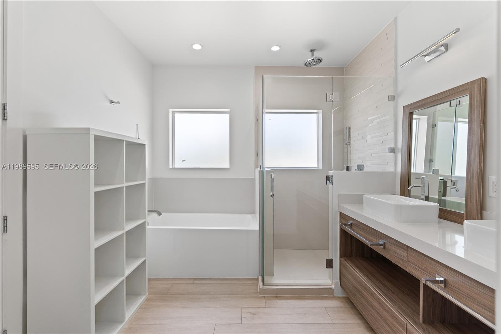 WEST ROADS TOWNHOMES COND - Residential