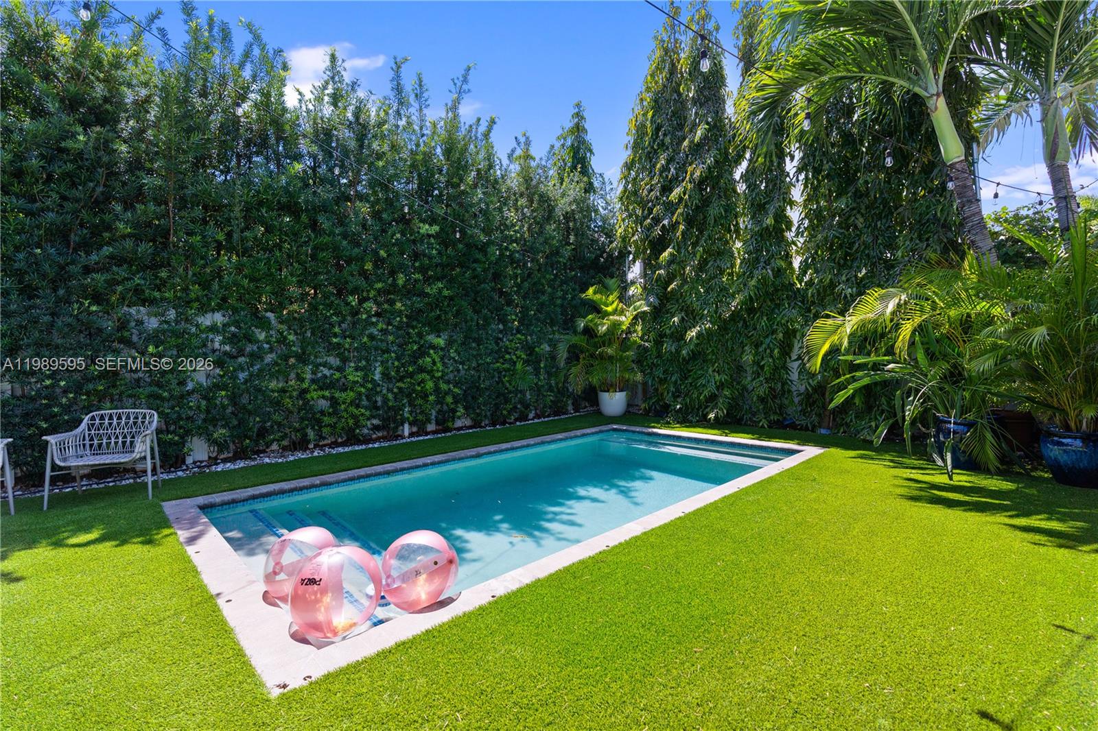 WEST ROADS TOWNHOMES COND - Residential