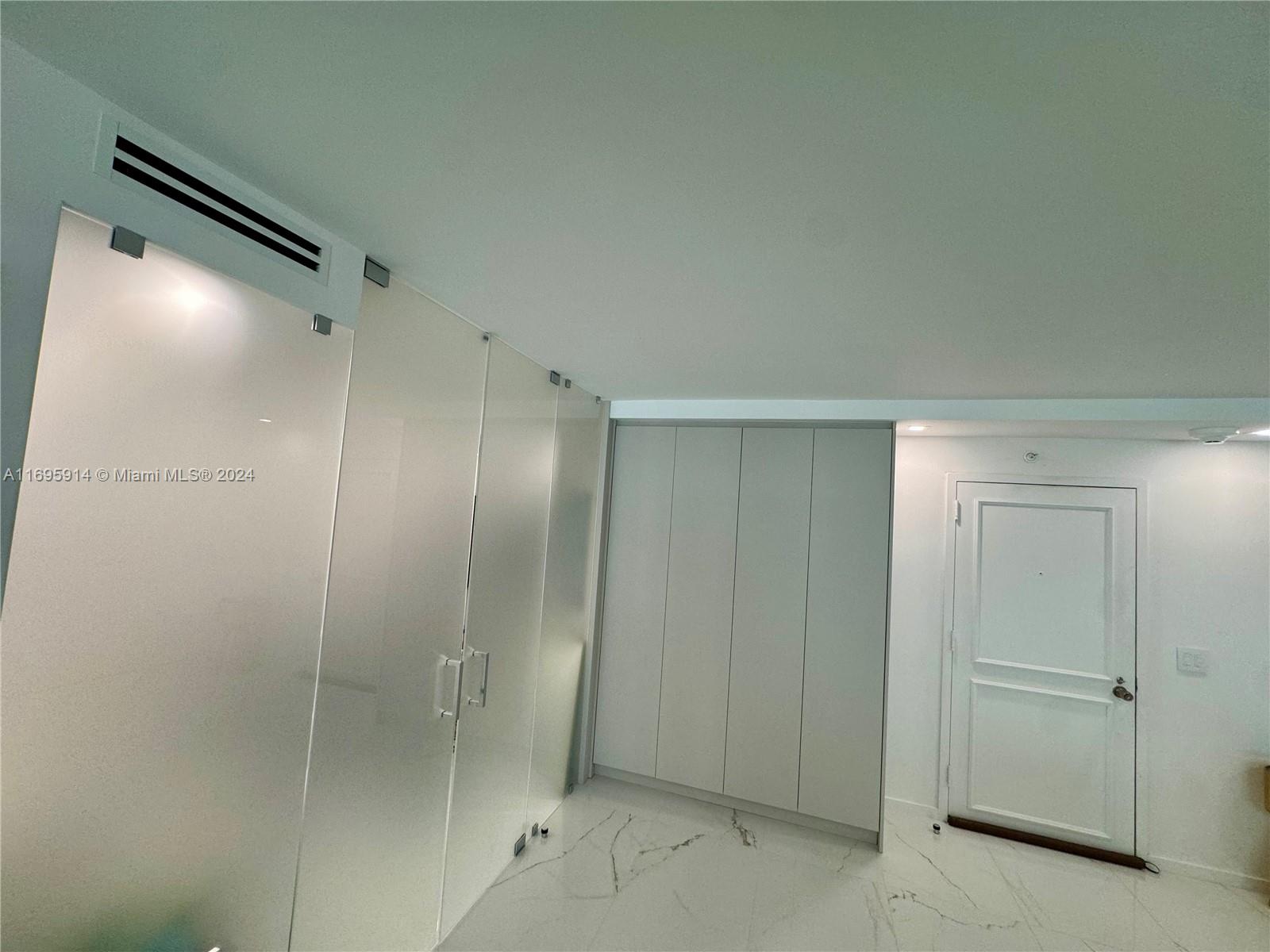 BALMORAL CONDO - Residential Lease