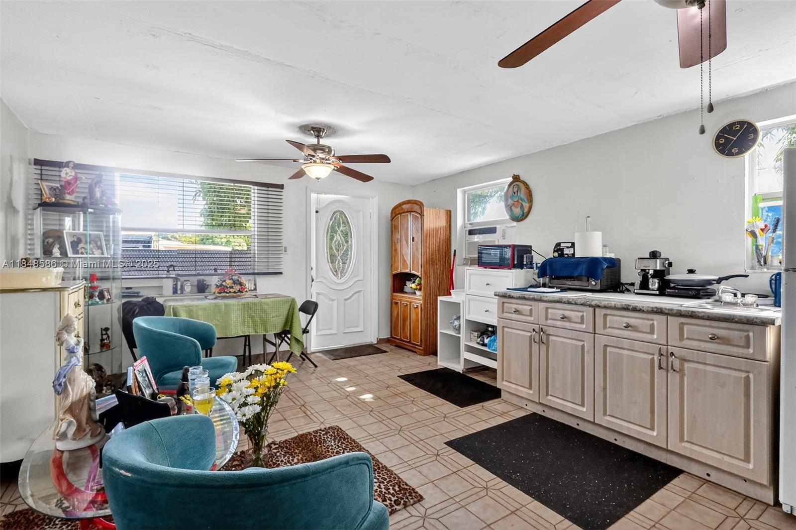 2ND ADDN TO PALM ESTATES - Residential