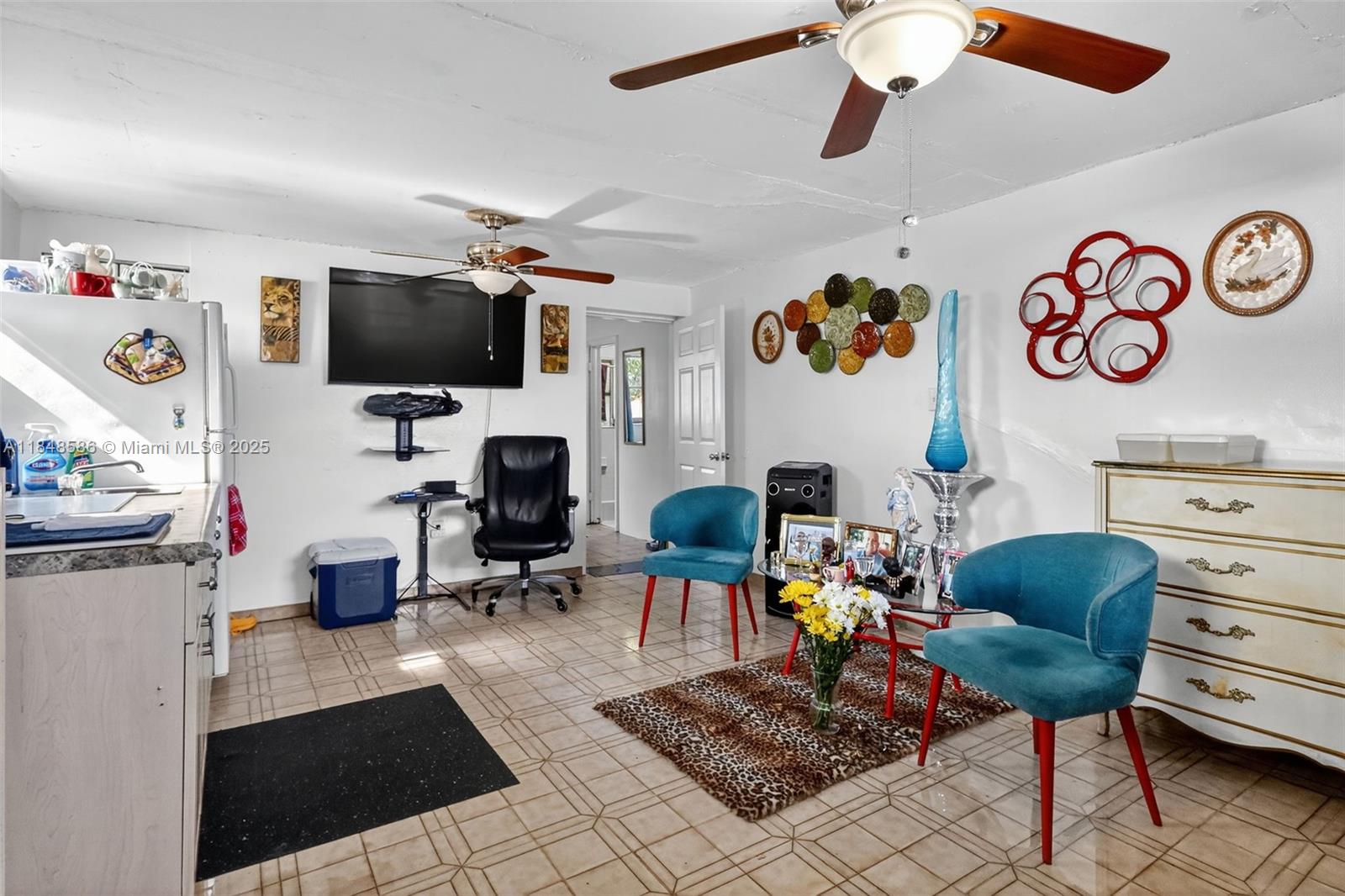 2ND ADDN TO PALM ESTATES - Residential