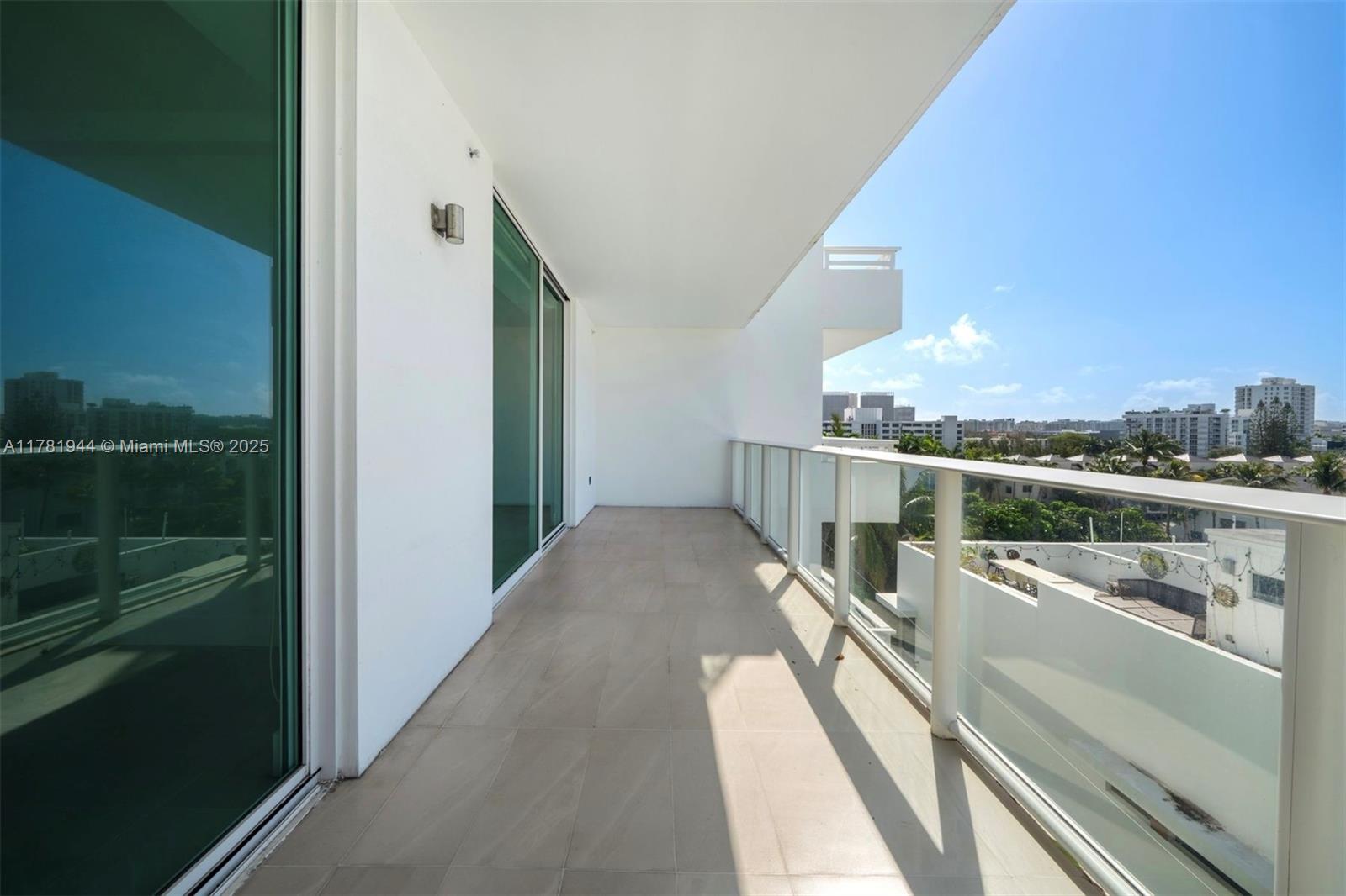 LE JARDIN HOUSE CONDO - Residential