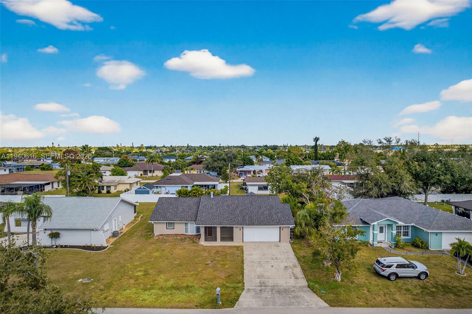 CAPE CORAL - Residential