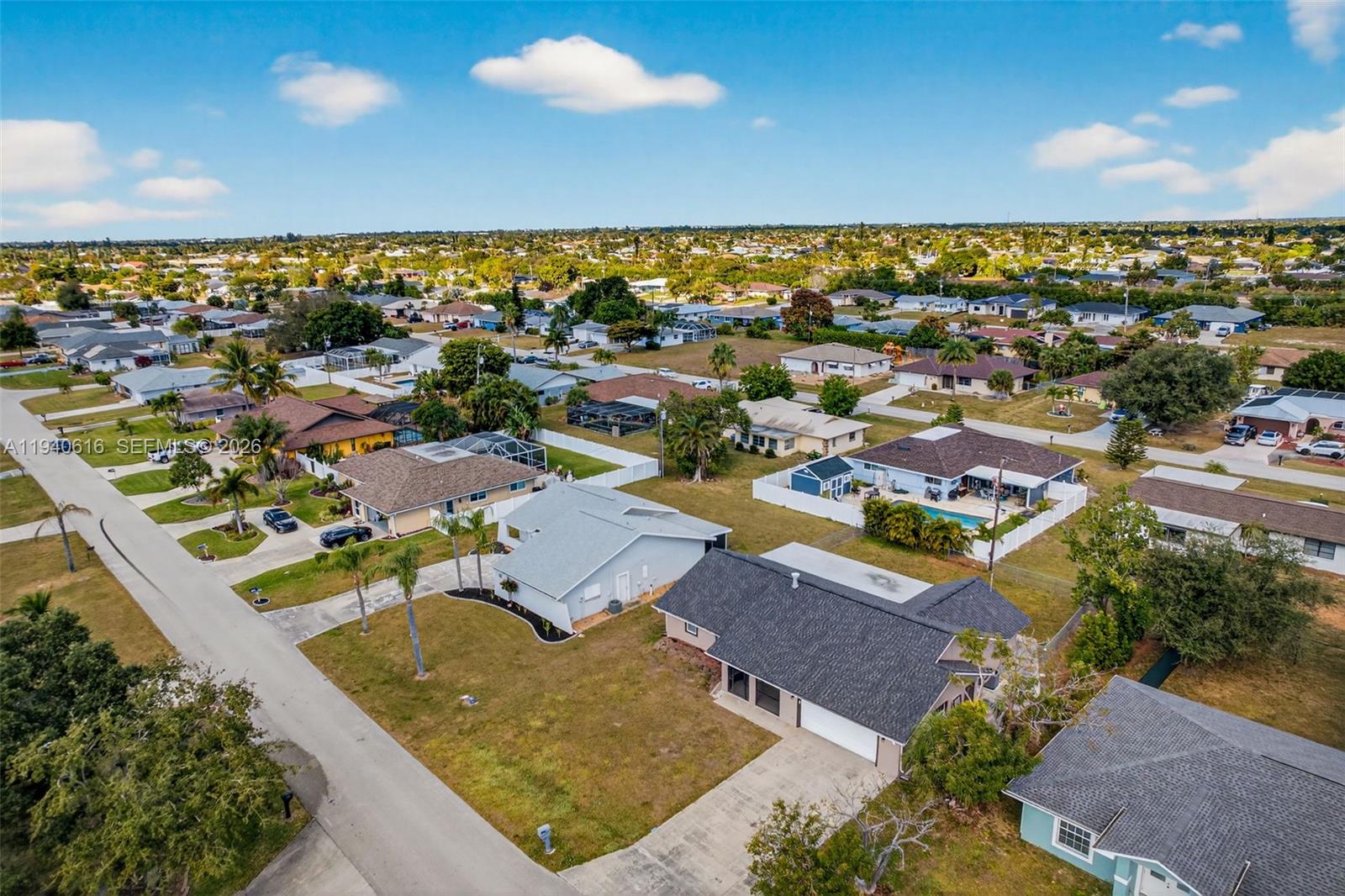 CAPE CORAL - Residential