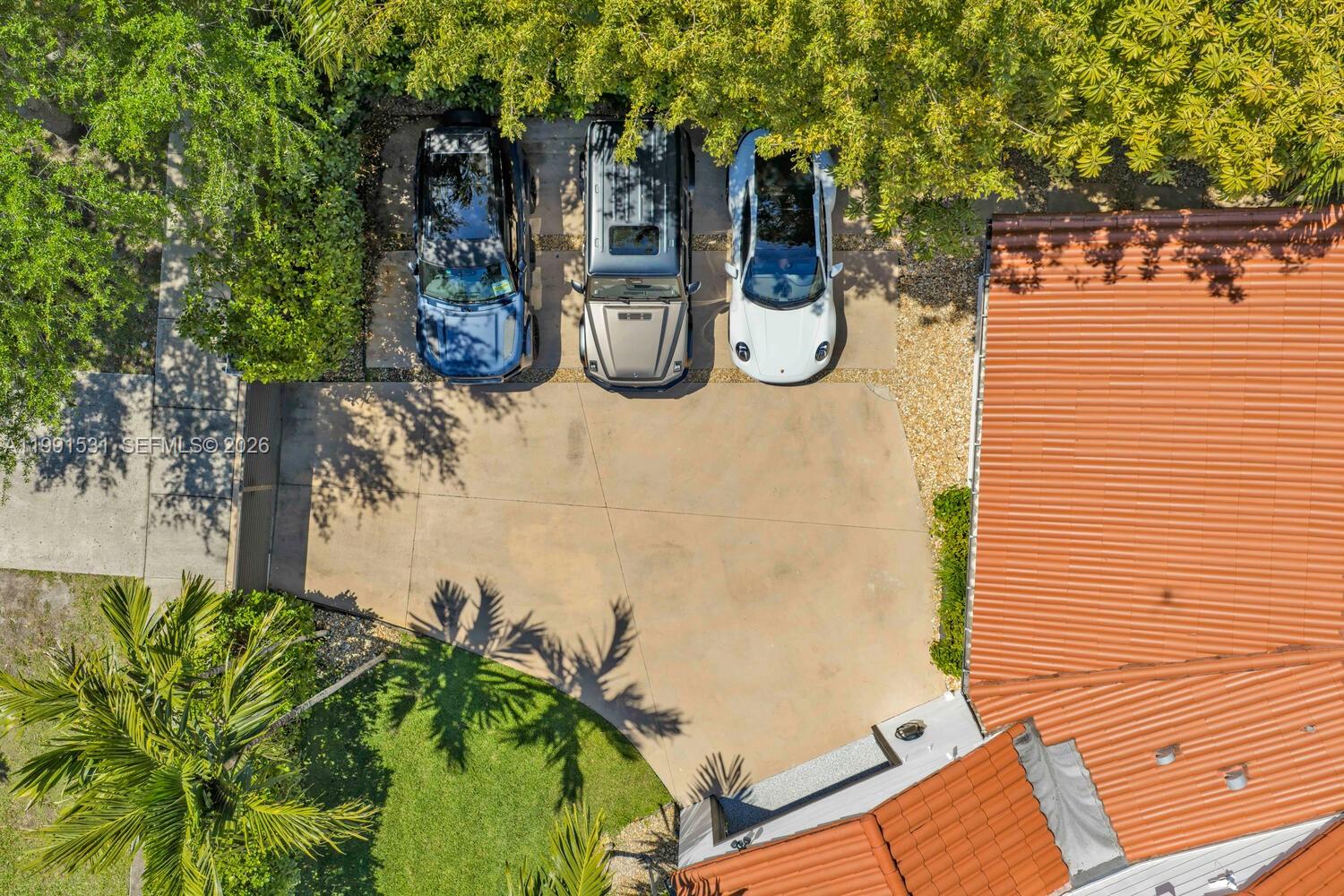 MIAMI SHORES SEC 3 - Residential