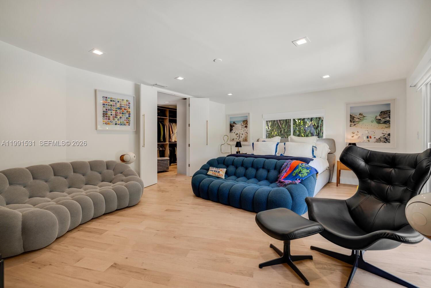 MIAMI SHORES SEC 3 - Residential