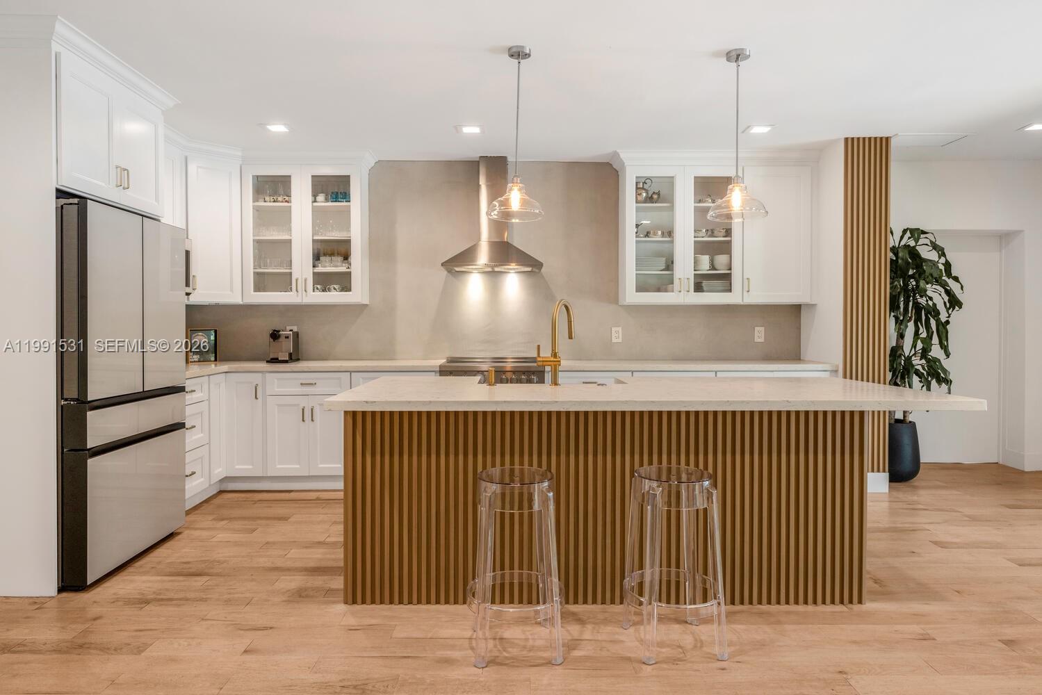 MIAMI SHORES SEC 3 - Residential