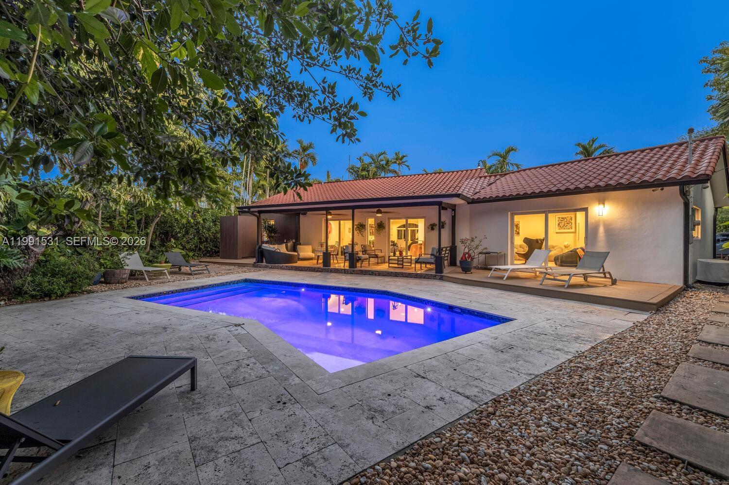 MIAMI SHORES SEC 3 - Residential