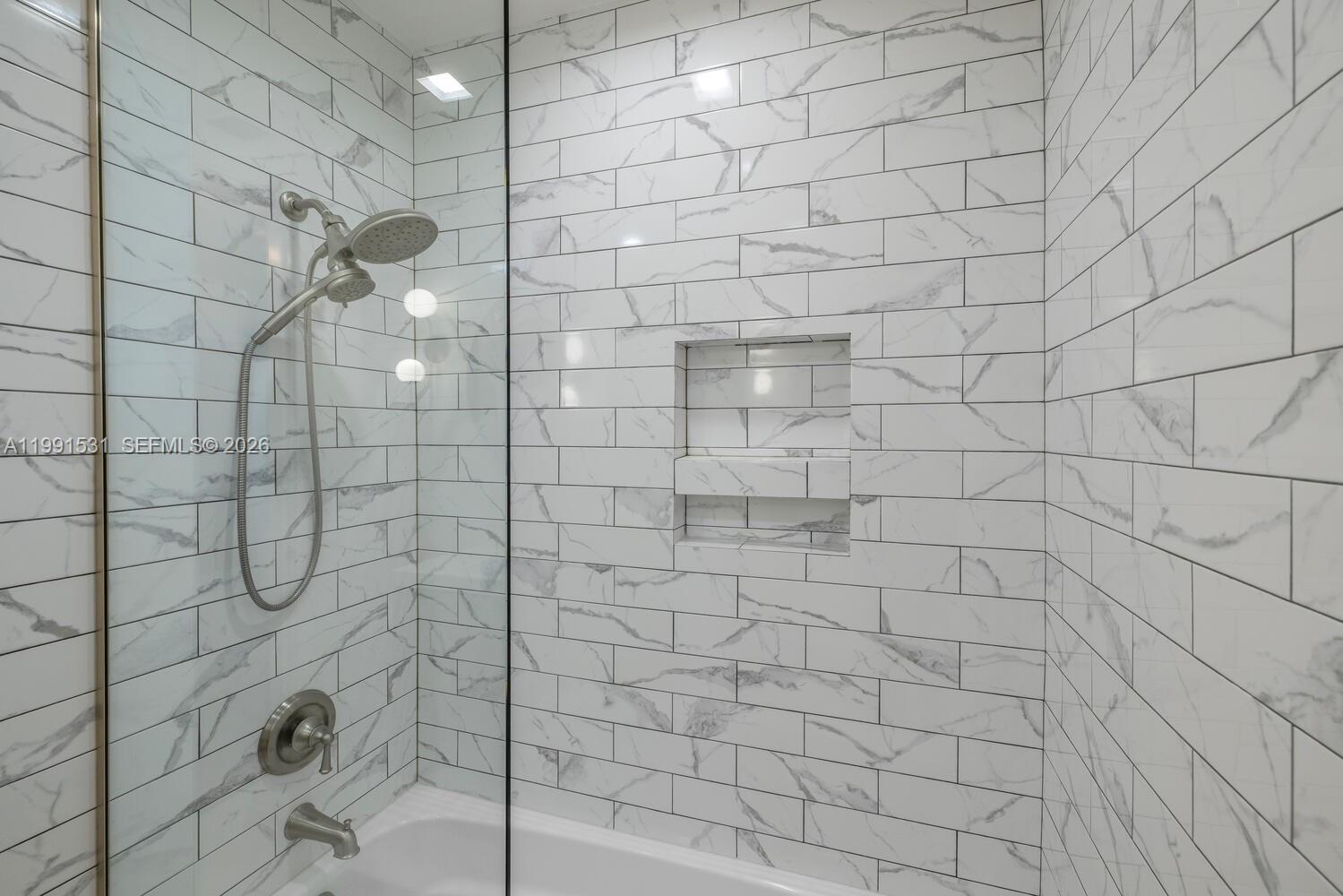 MIAMI SHORES SEC 3 - Residential