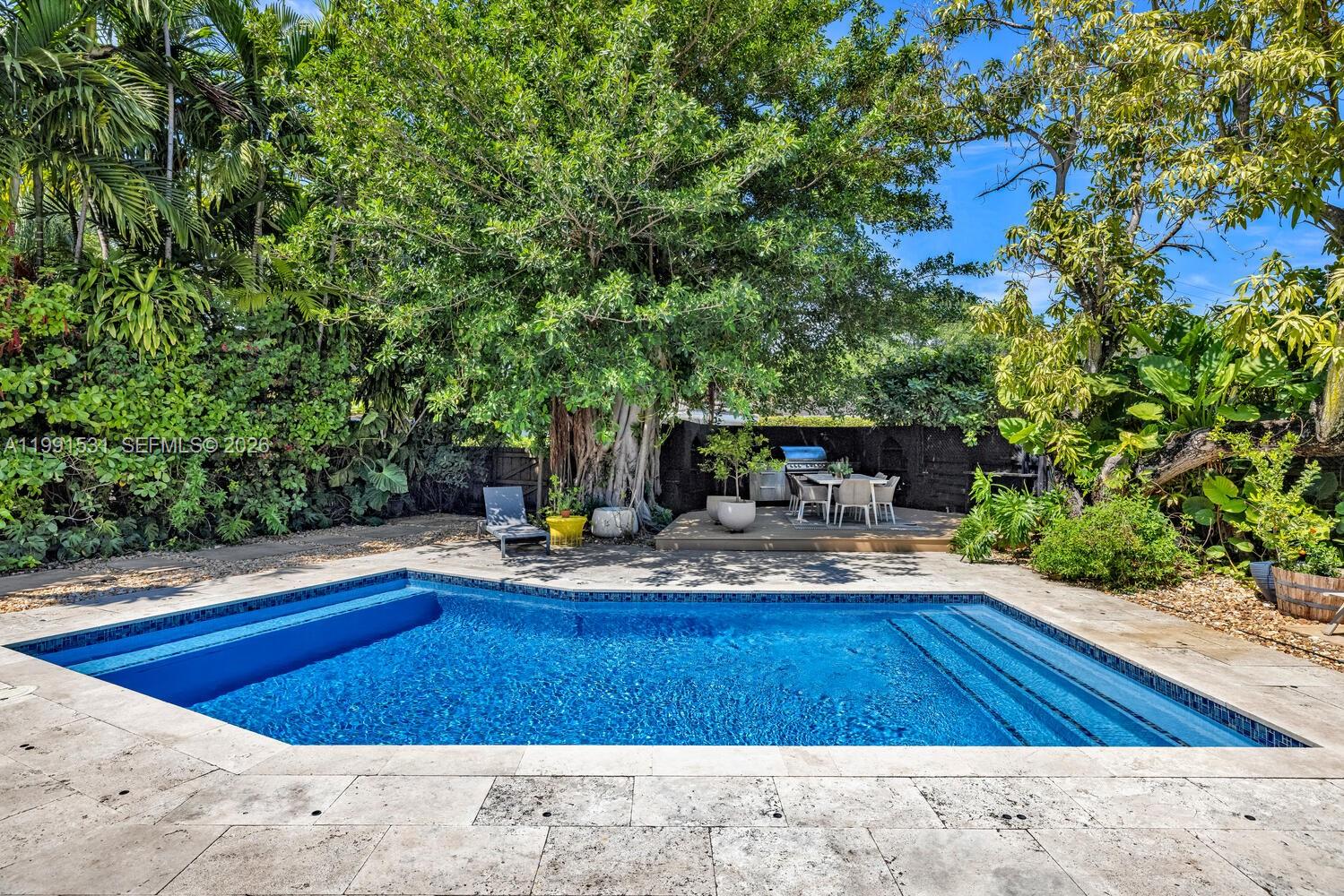 MIAMI SHORES SEC 3 - Residential