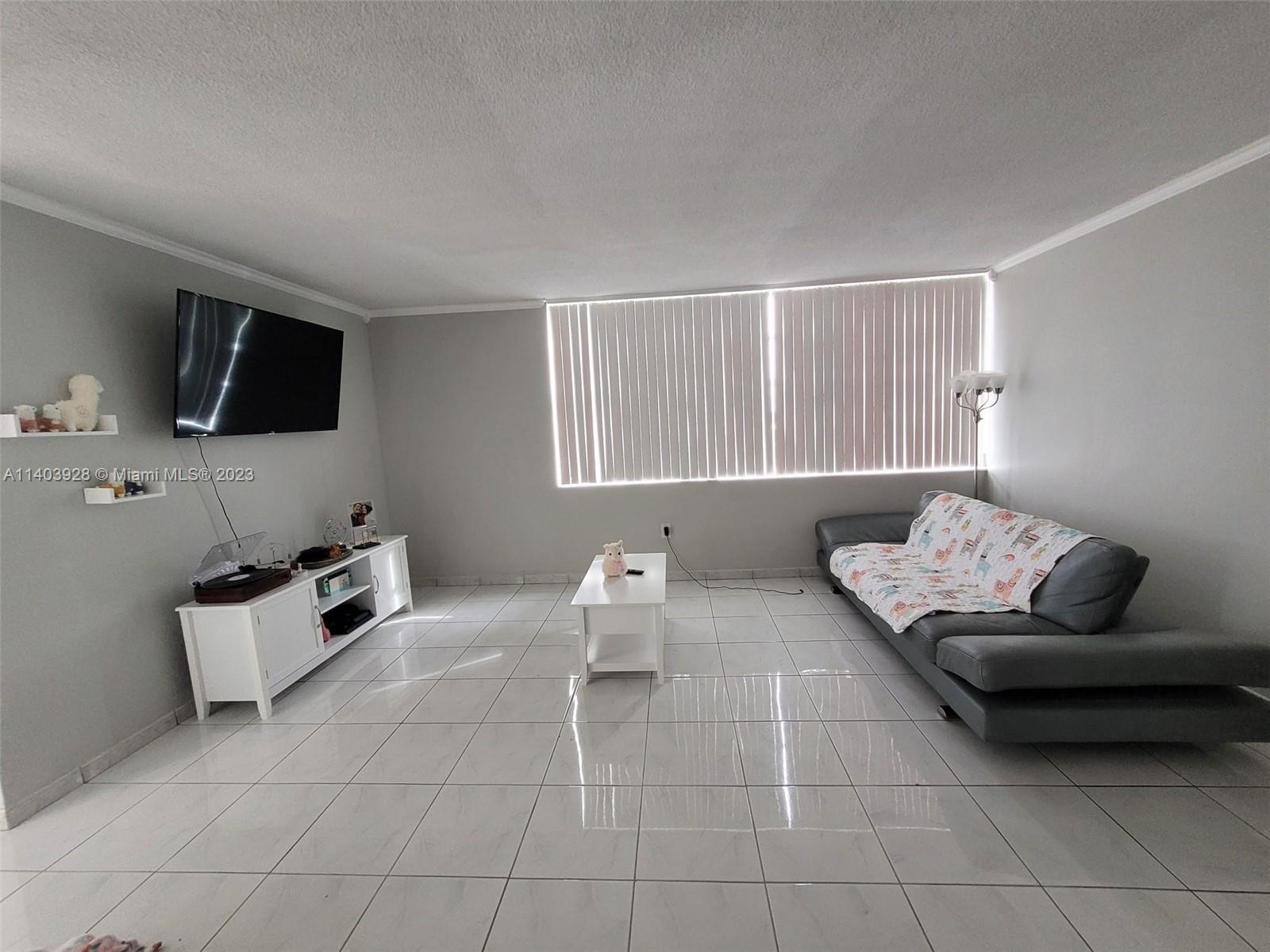 BUCKLEY TOWERS CONDO - EA - Residential