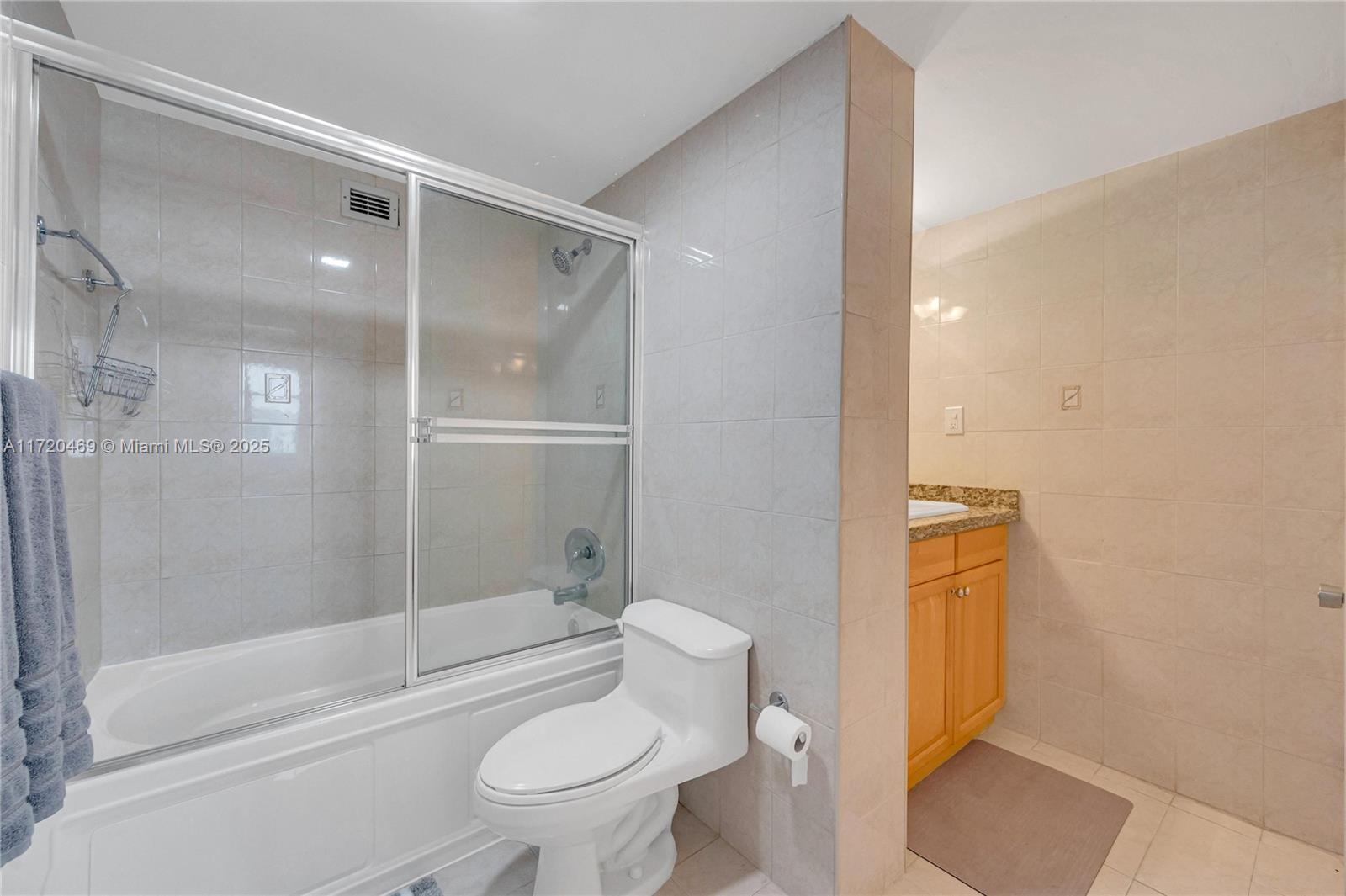 FOUR AMBASSADORS CONDO PH - Residential