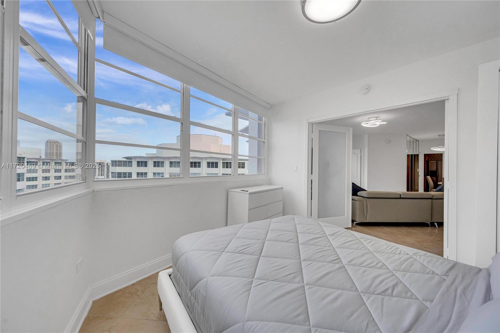 FOUR AMBASSADORS CONDO PH - Residential