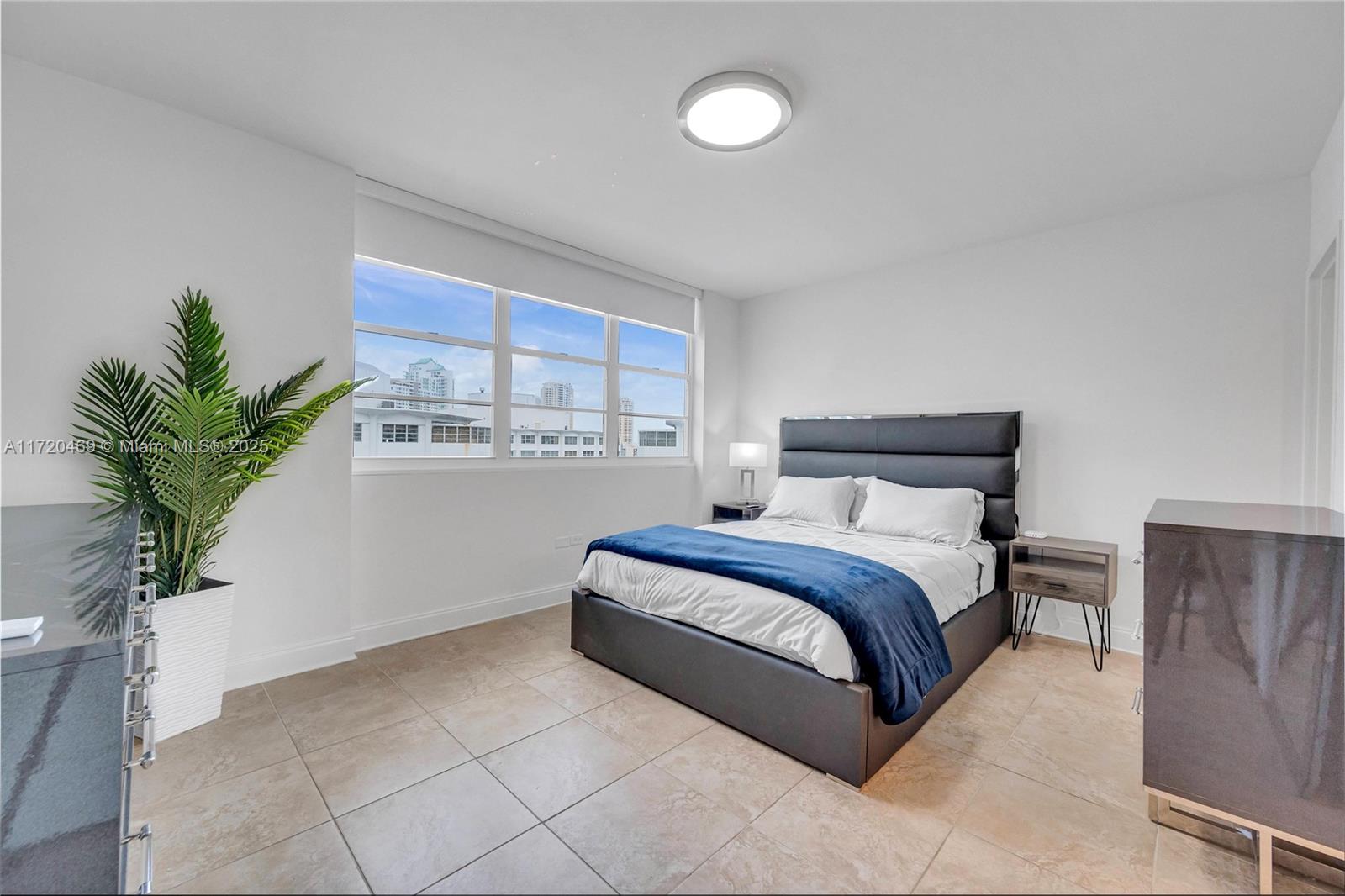 FOUR AMBASSADORS CONDO PH - Residential
