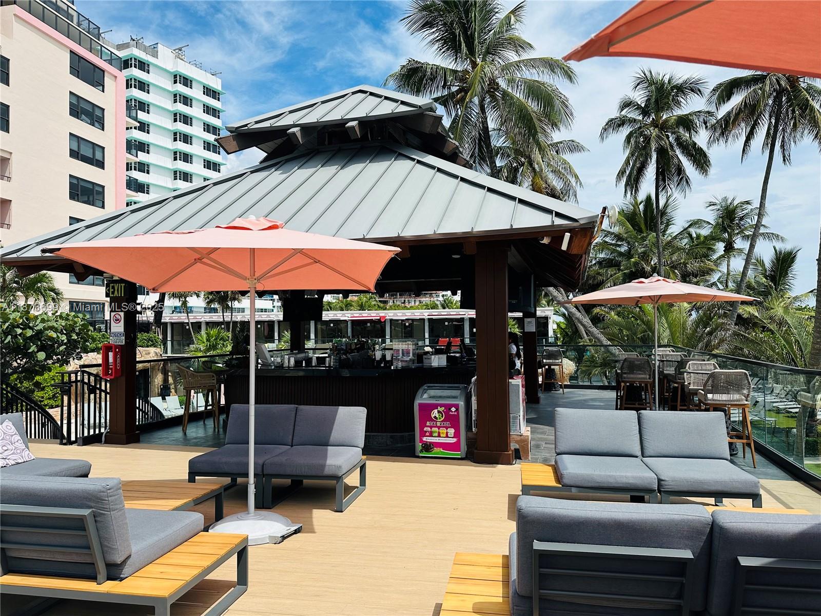 THE ALEXANDER CONDO - Residential