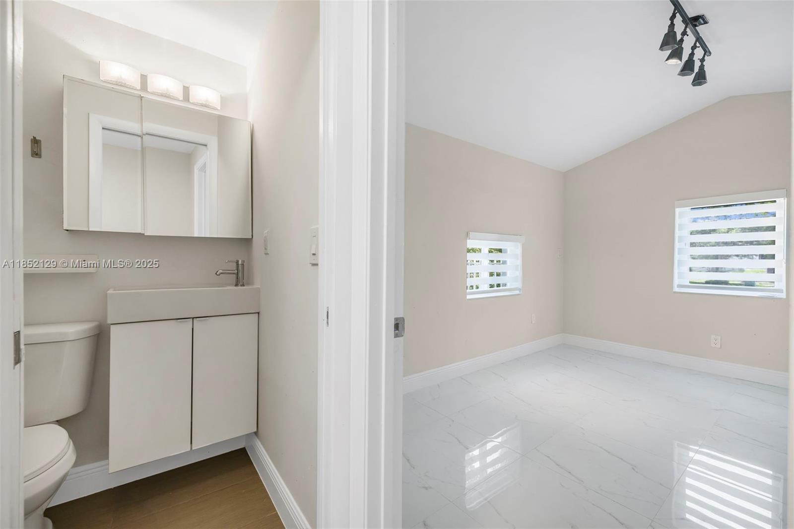 340 SW 25th Rd
