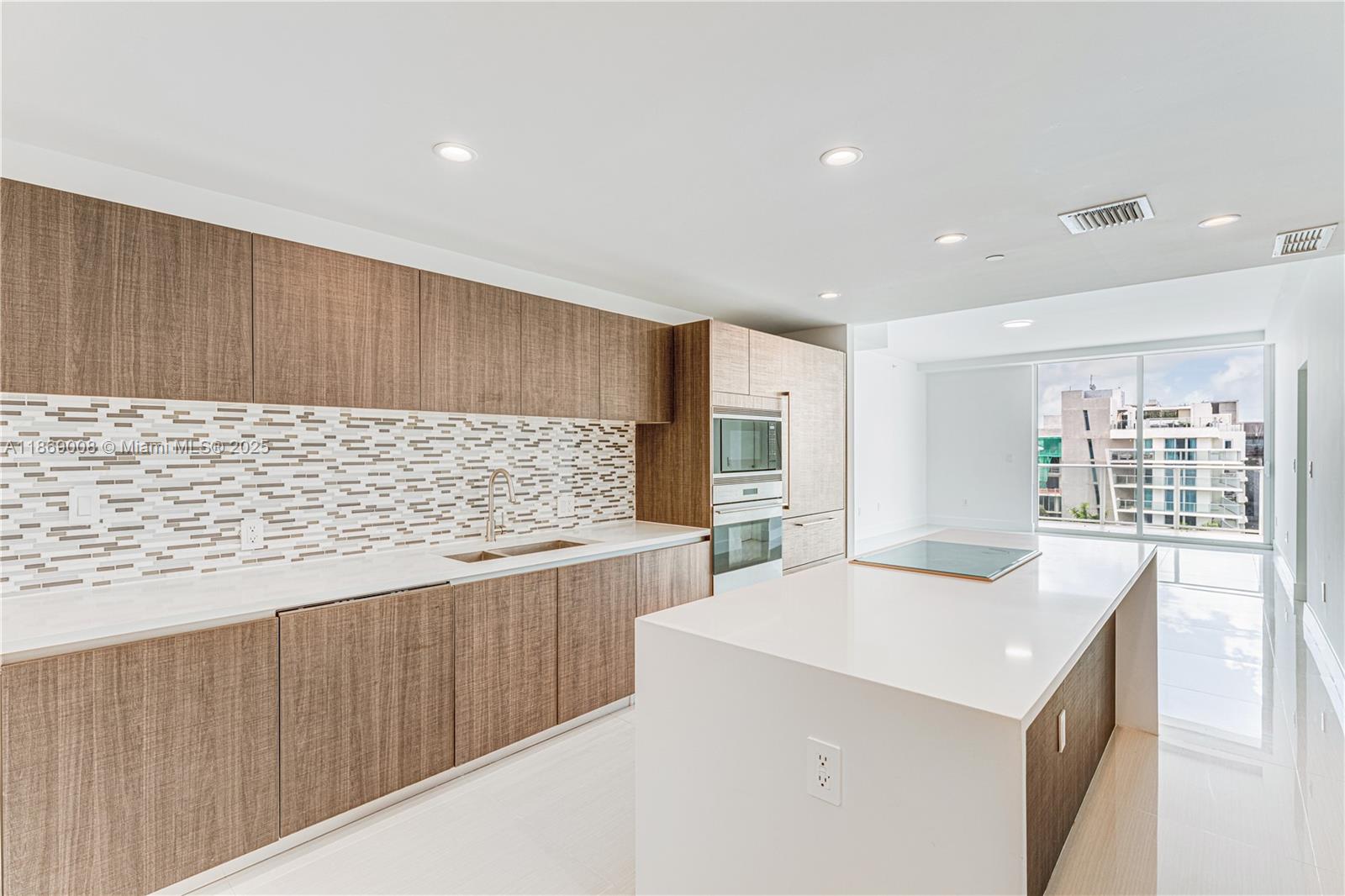 LE JARDIN HOUSE CONDO - Residential