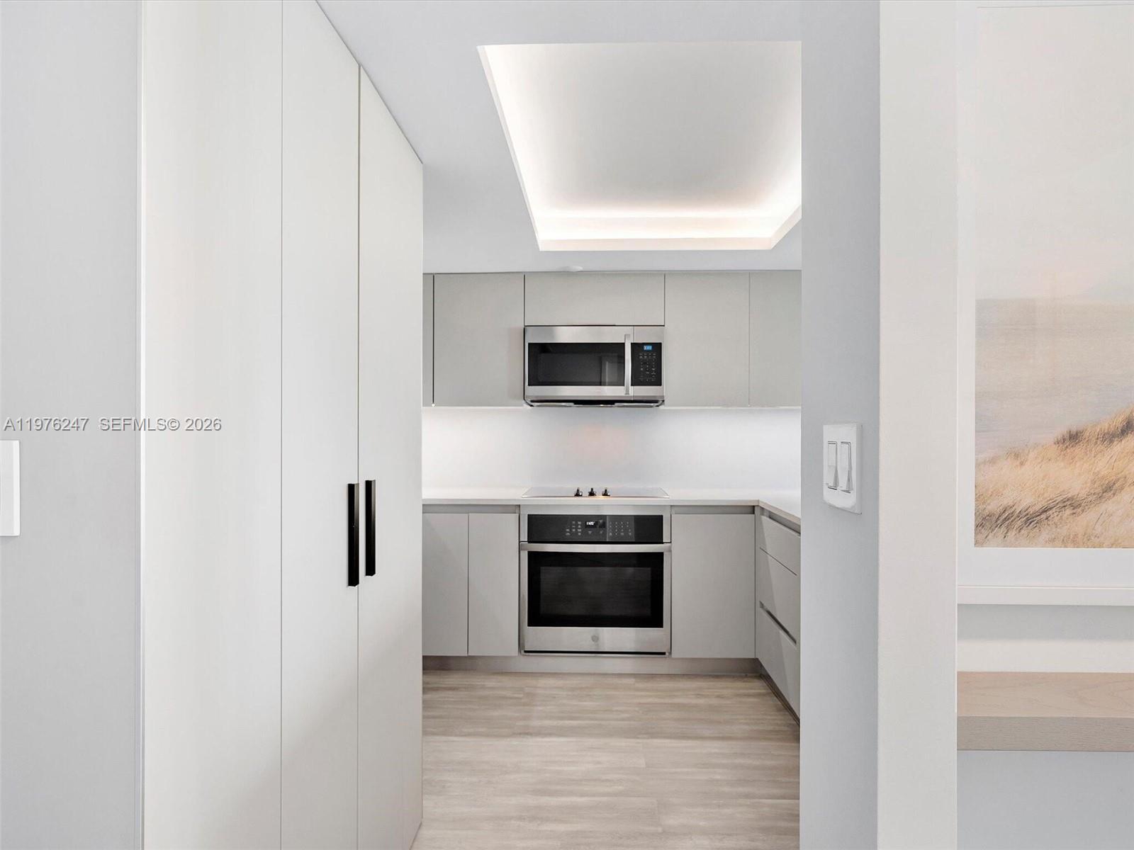 400 S Pointe Dr 2308