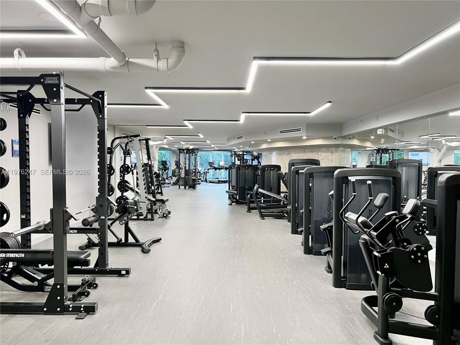 SOUTH POINTE TOWERS CONDO - Residential Lease