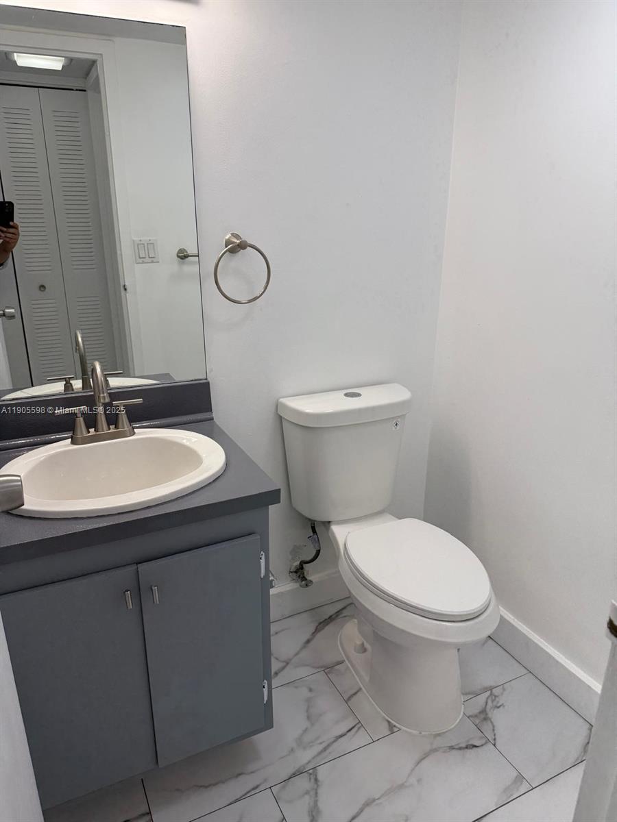 ARLEN HOUSE EAST CONDO - Residential