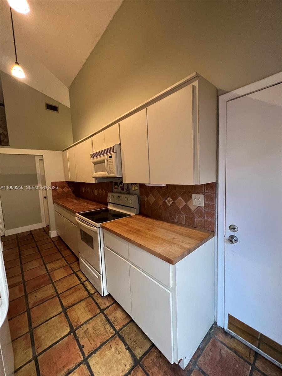 Walnut Park Sub - Residential Lease