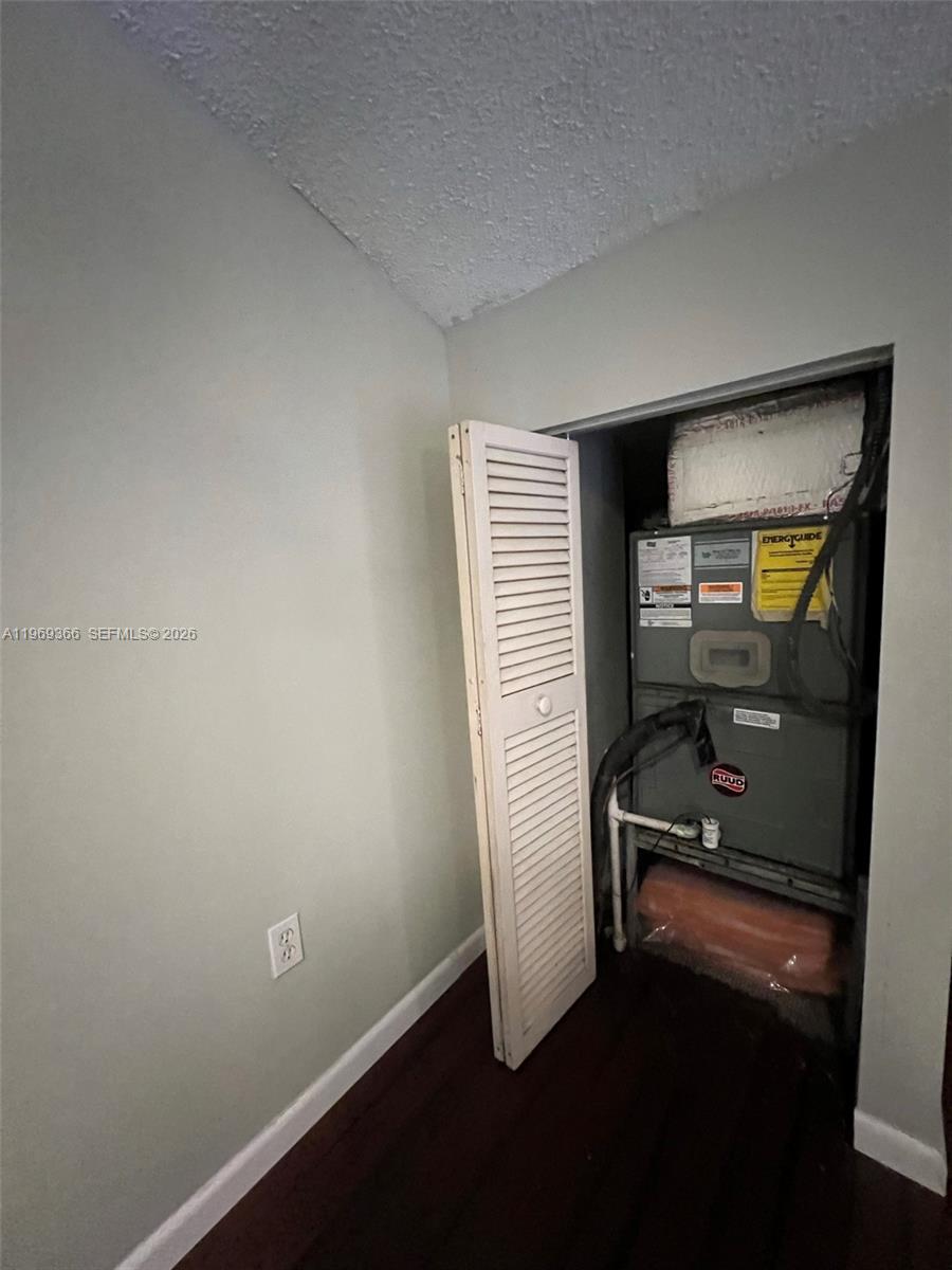 Walnut Park Sub - Residential Lease