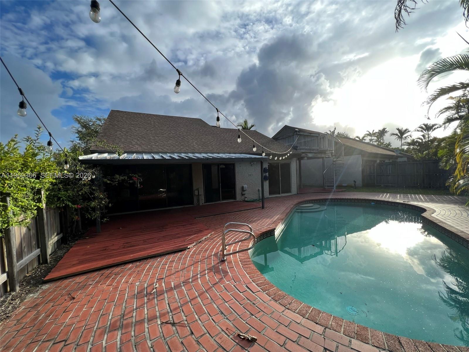 Walnut Park Sub - Residential Lease