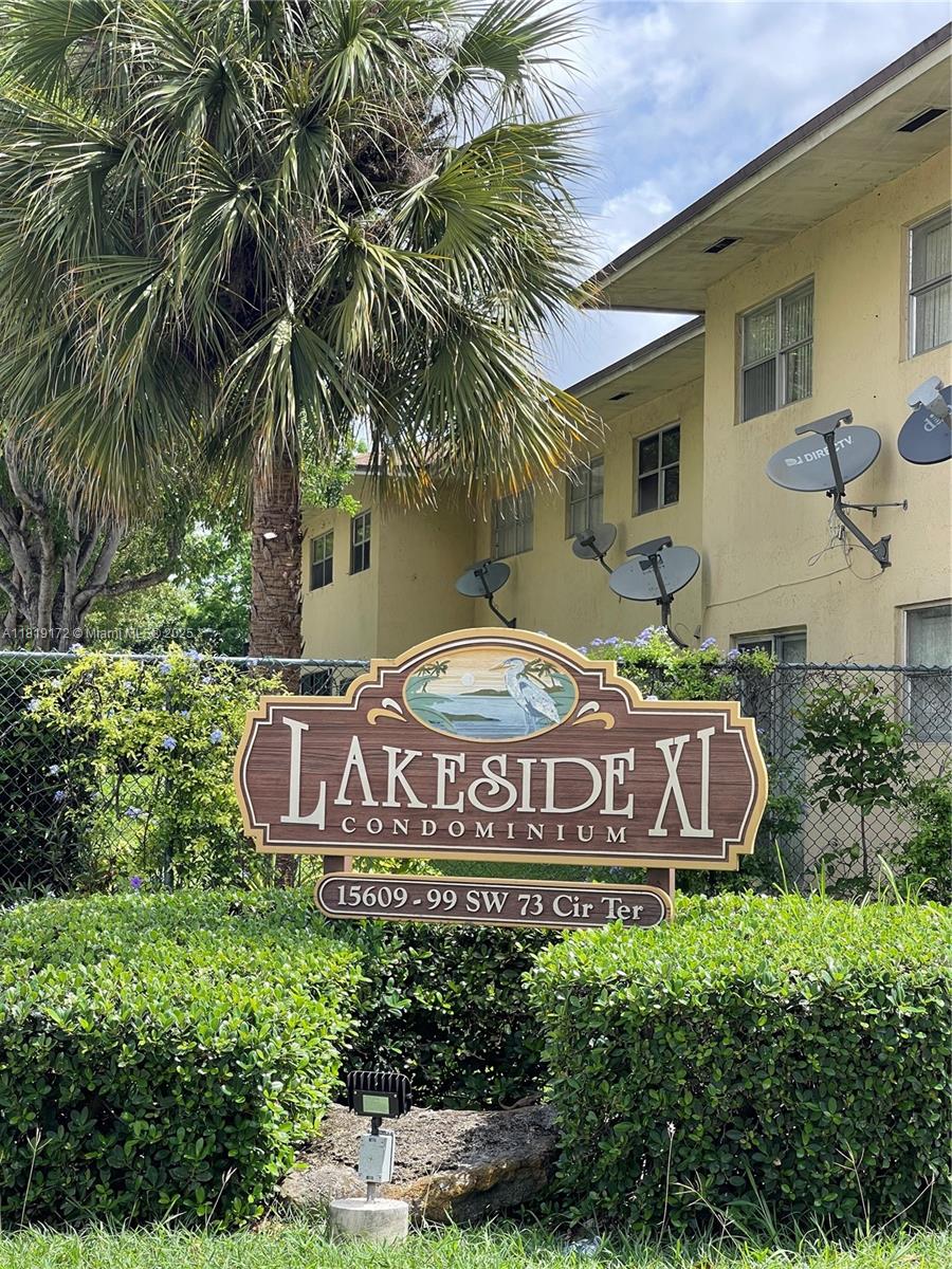 15699 Sw 73rd Cir Ter 1-9, Miami, Broward County, Florida - 2 Bedrooms  
2 Bathrooms - 