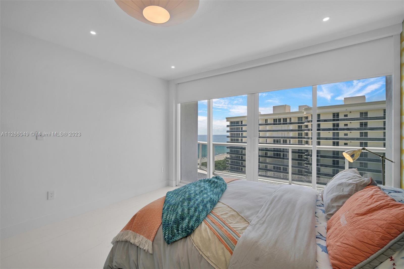 MAJESTIC TOWER - Residential