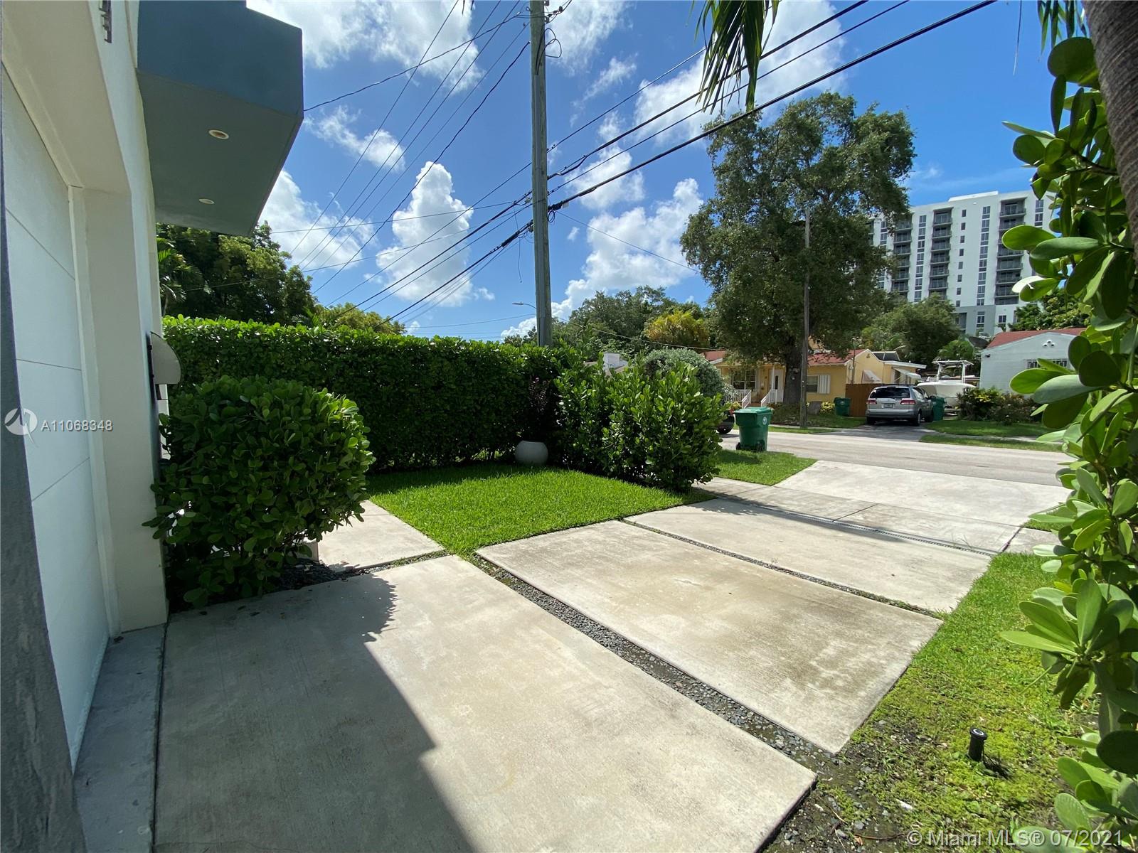 LITTLE GROVE NO 1 CONDO - Residential Lease