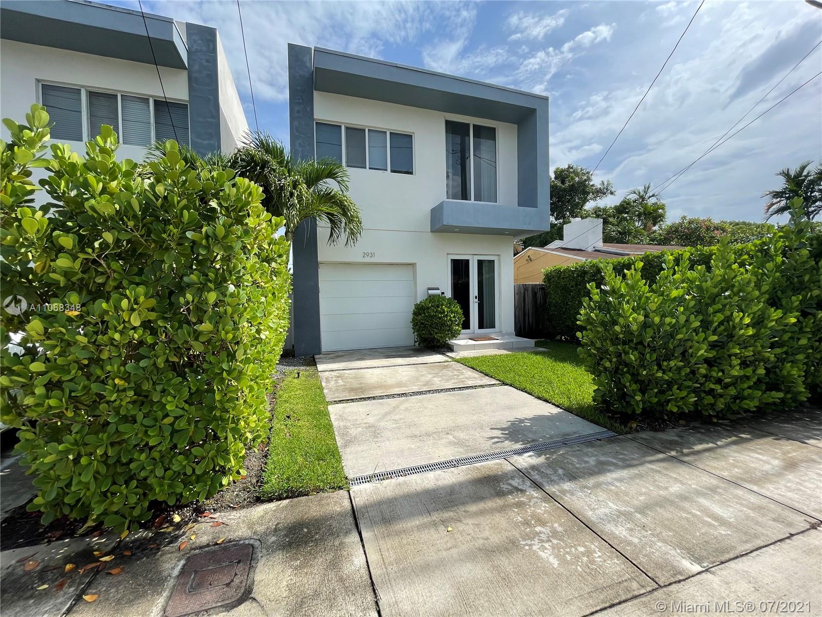 LITTLE GROVE NO 1 CONDO - Residential Lease