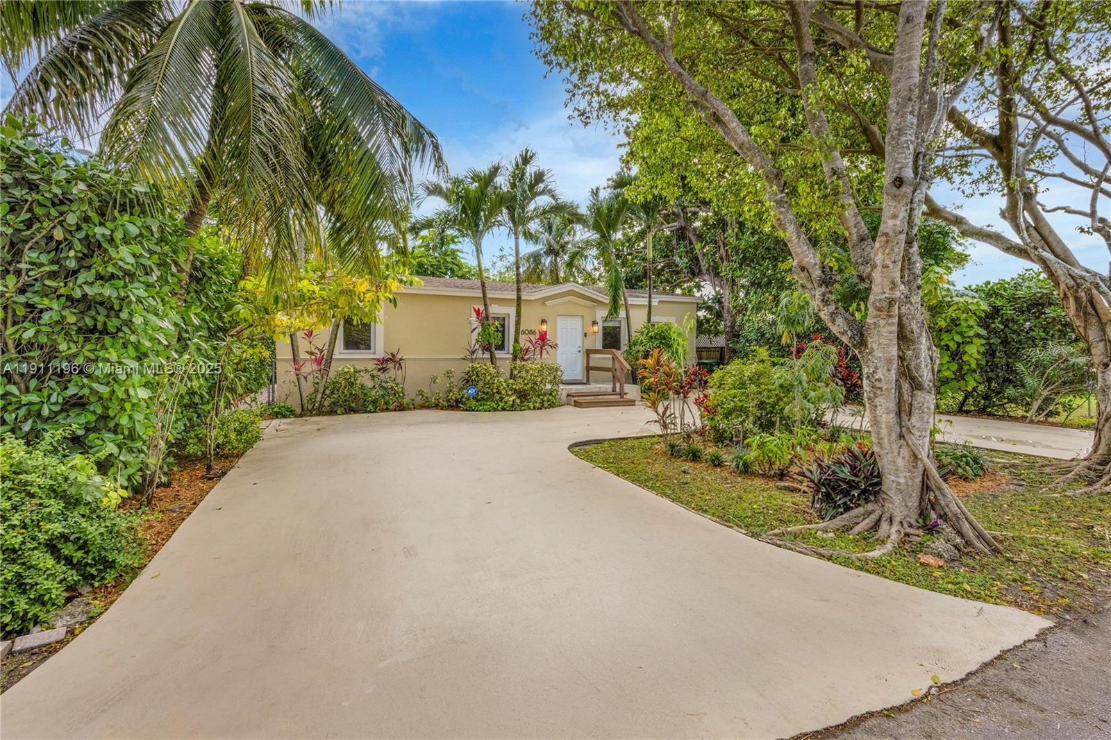 CORAL WAY PK SEC D - Residential