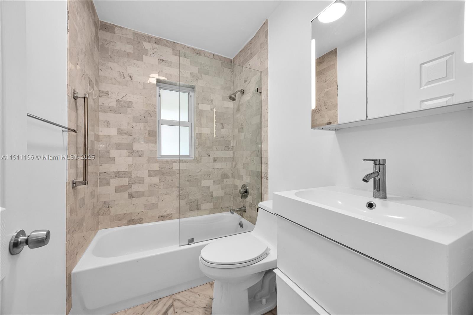 CORAL WAY PK SEC D - Residential