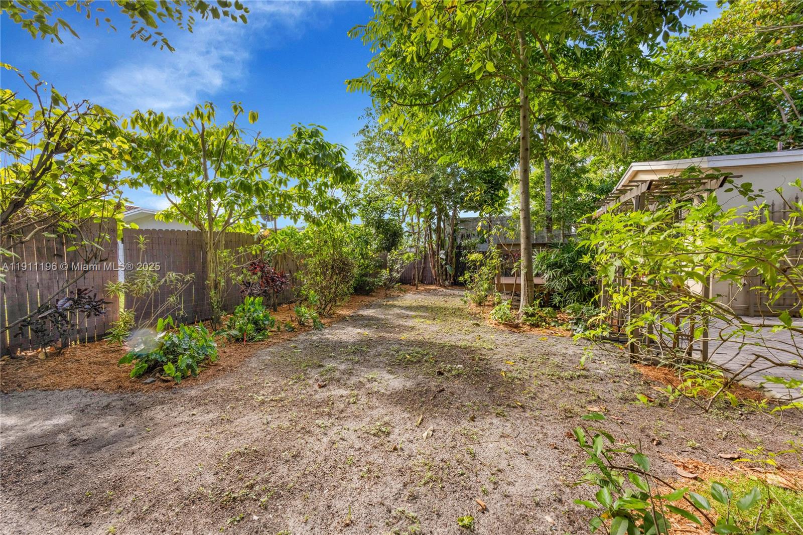 CORAL WAY PK SEC D - Residential