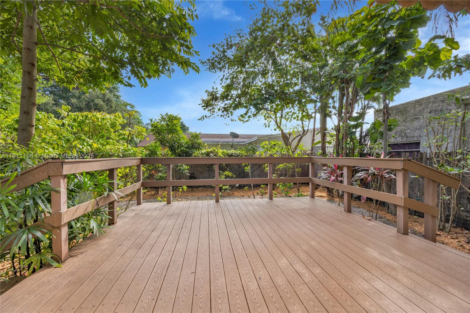 CORAL WAY PK SEC D - Residential