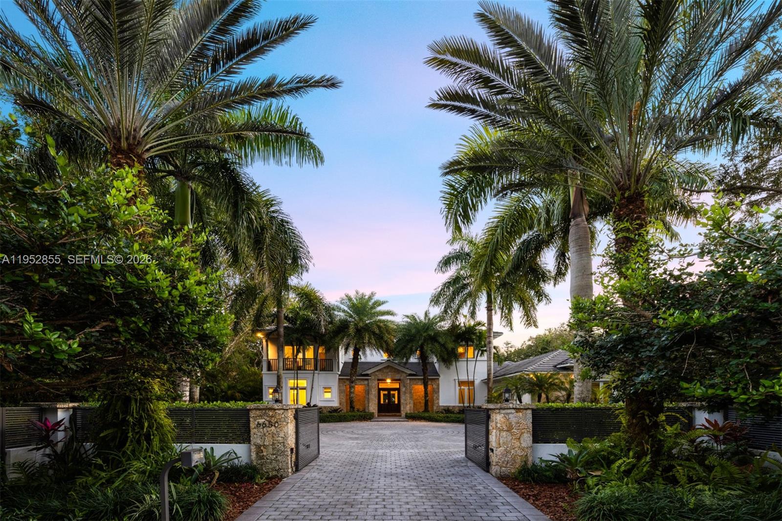 TOWN & COUNTRY ESTATES - Residential