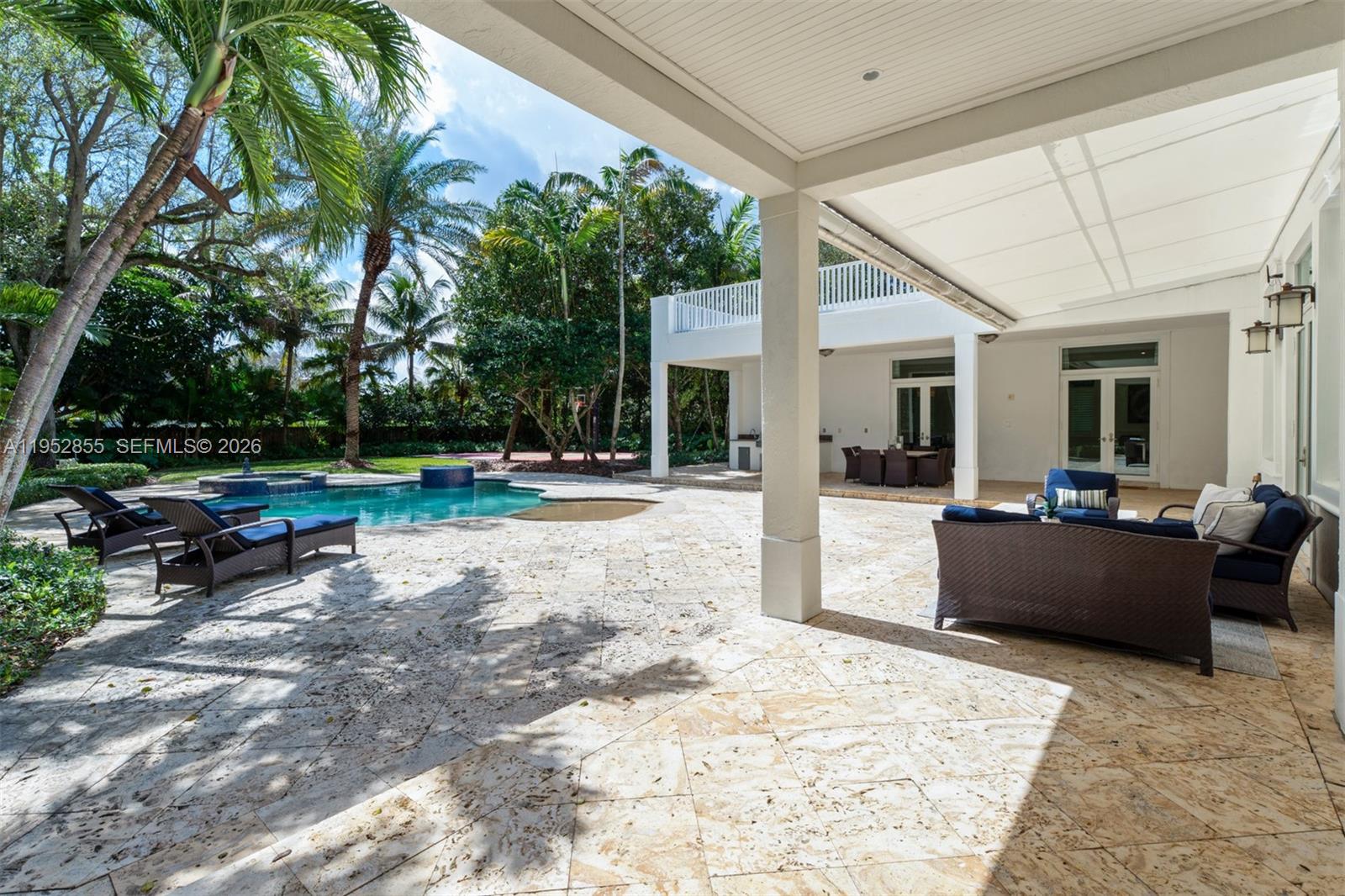 TOWN & COUNTRY ESTATES - Residential