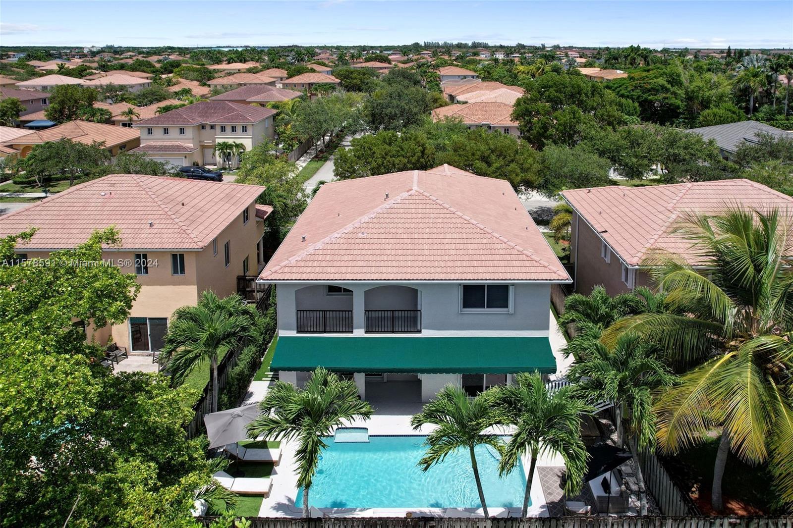 View Miami, FL 33186 house