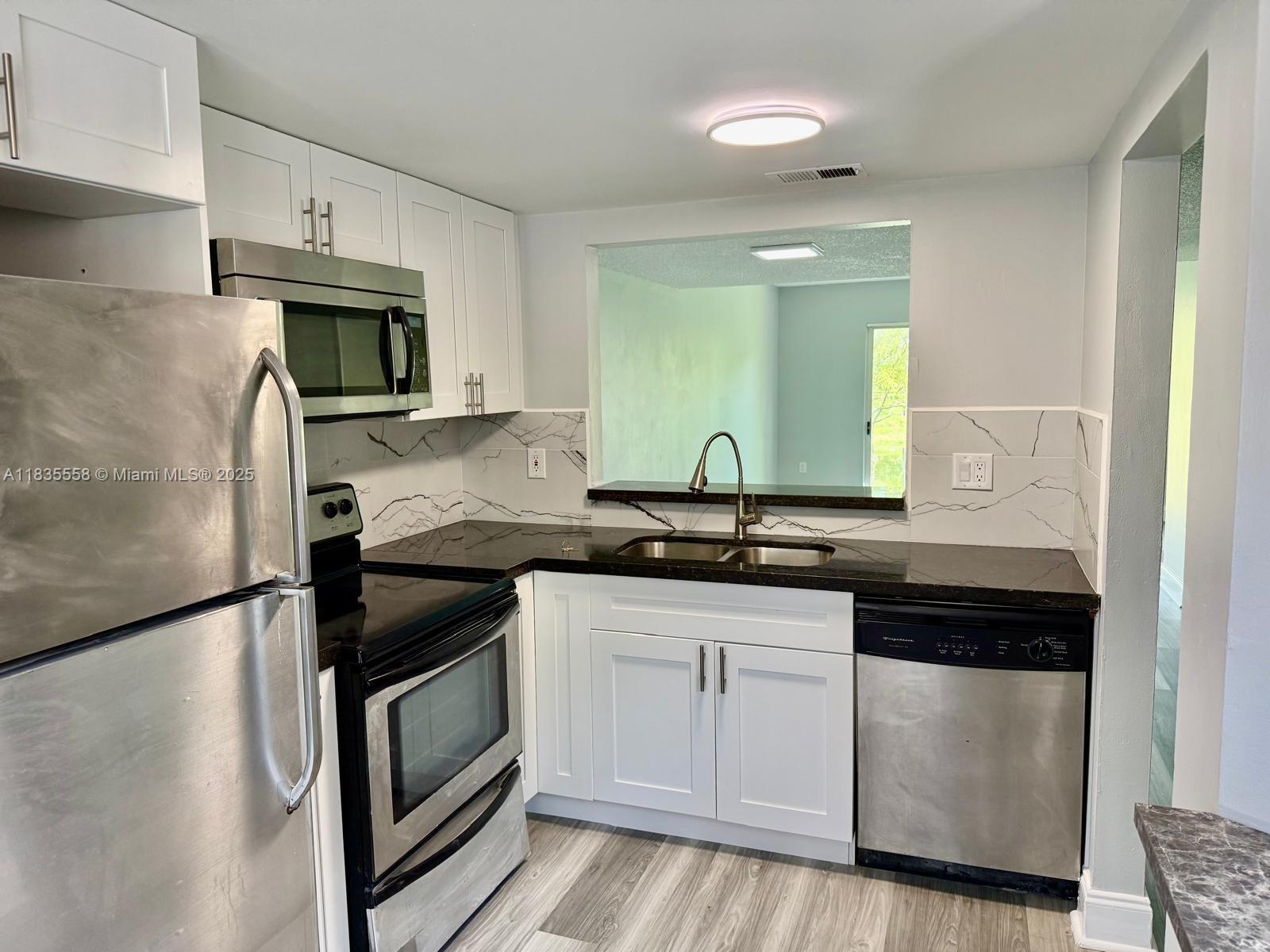3872 NW 90th Ave 3872