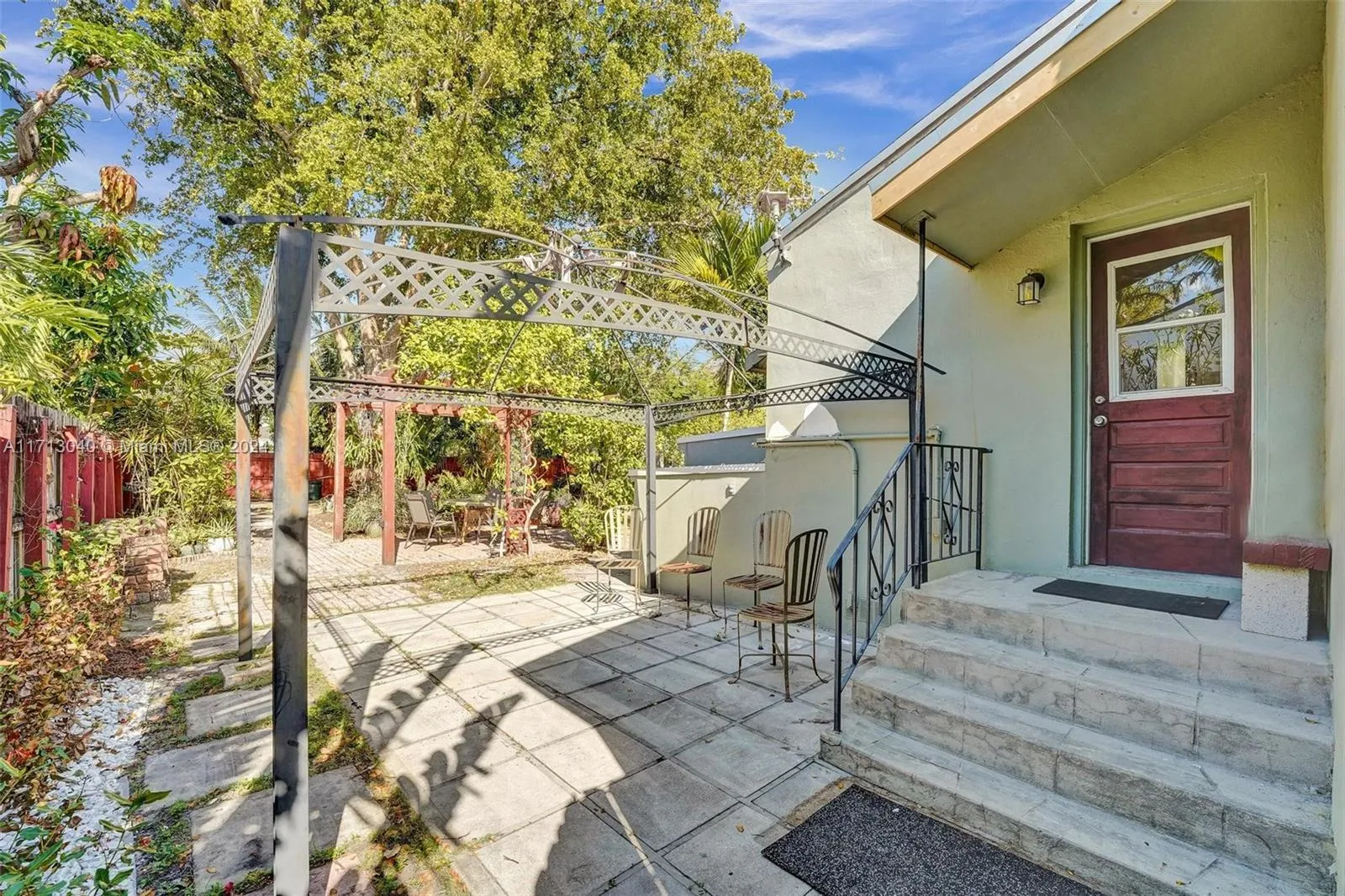 Hollywood, Florida 33020, United States, 3 Bedrooms Bedrooms, ,2 BathroomsBathrooms,Residential,Active,24466