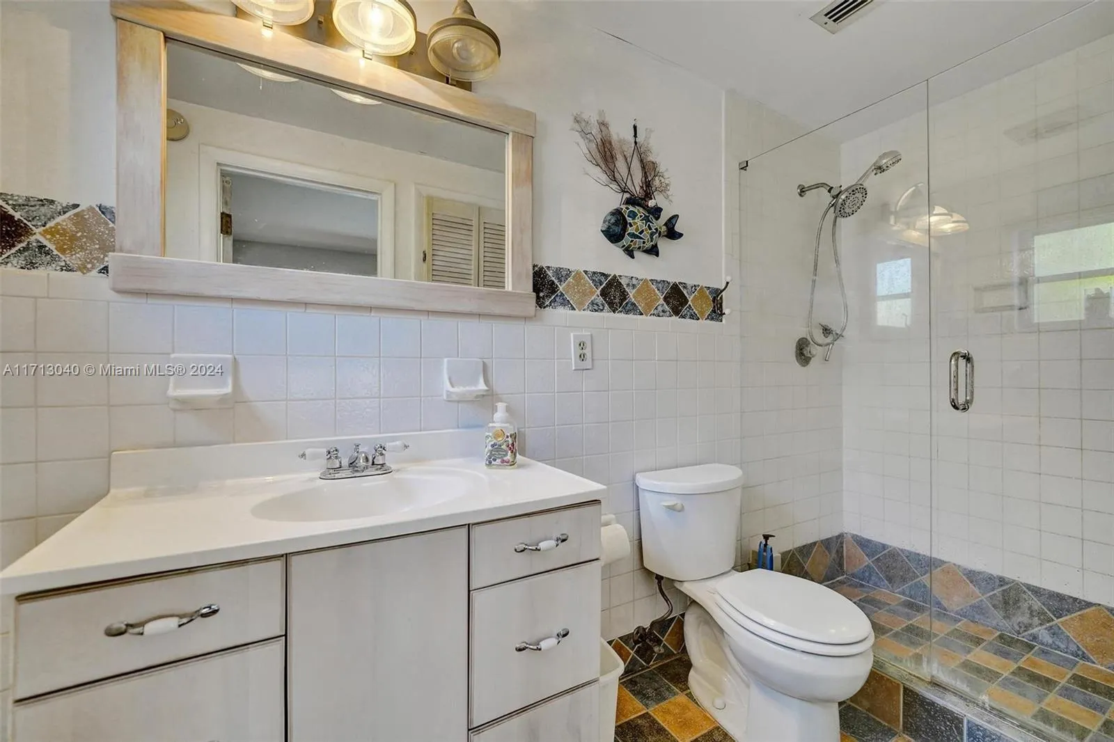 Hollywood, Florida 33020, United States, 3 Bedrooms Bedrooms, ,2 BathroomsBathrooms,Residential,Active,24466