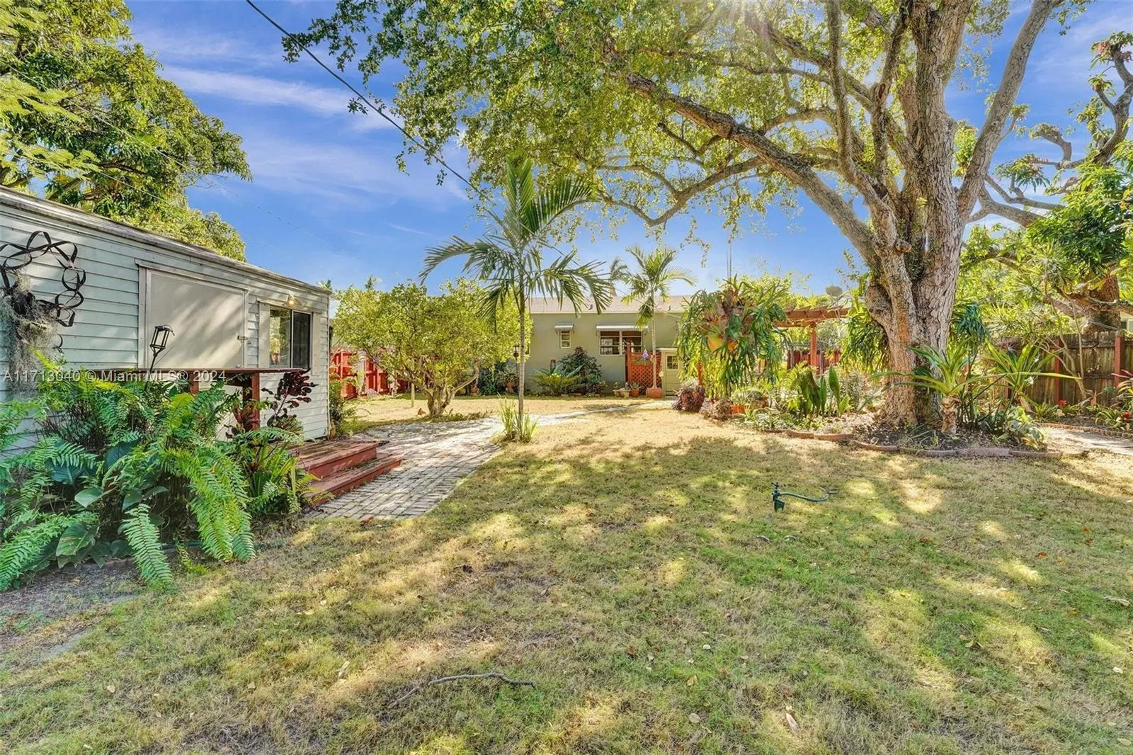 Hollywood, Florida 33020, United States, 3 Bedrooms Bedrooms, ,2 BathroomsBathrooms,Residential,Active,24466