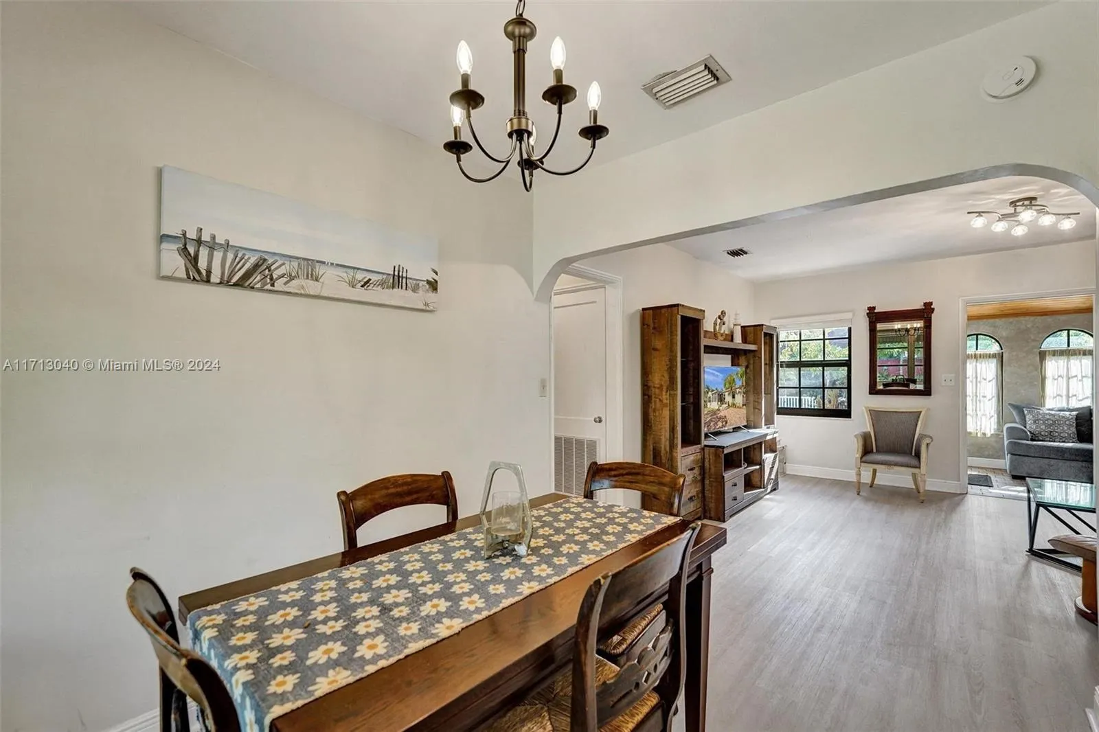 Hollywood, Florida 33020, United States, 3 Bedrooms Bedrooms, ,2 BathroomsBathrooms,Residential,Active,24466