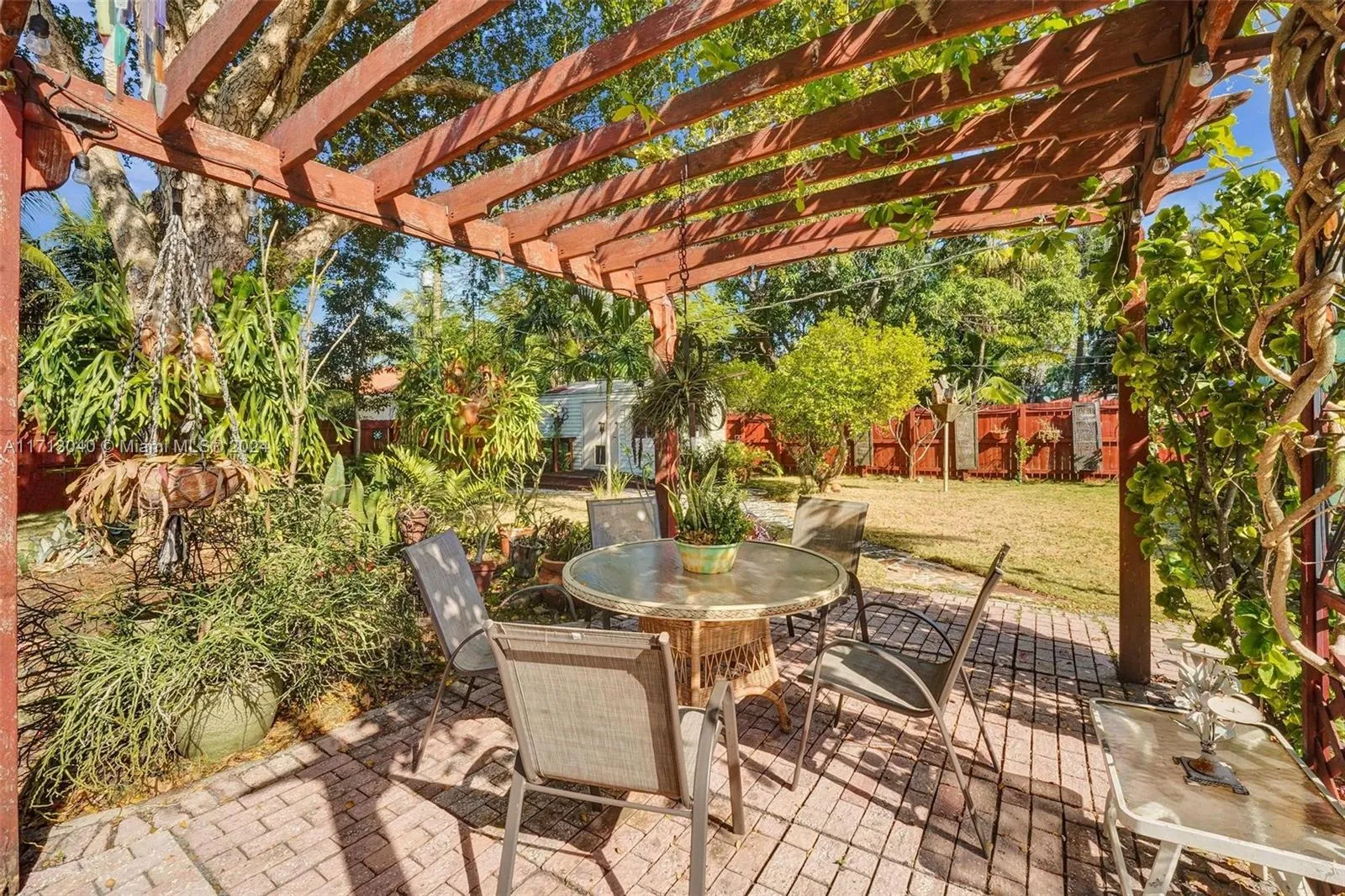 Hollywood, Florida 33020, United States, 3 Bedrooms Bedrooms, ,2 BathroomsBathrooms,Residential,Active,24466