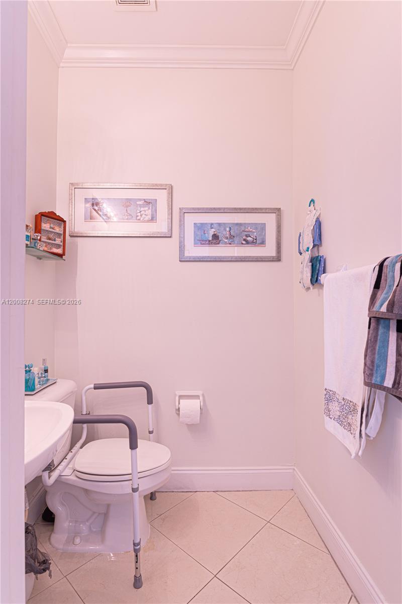 TOWNGATE - Residential